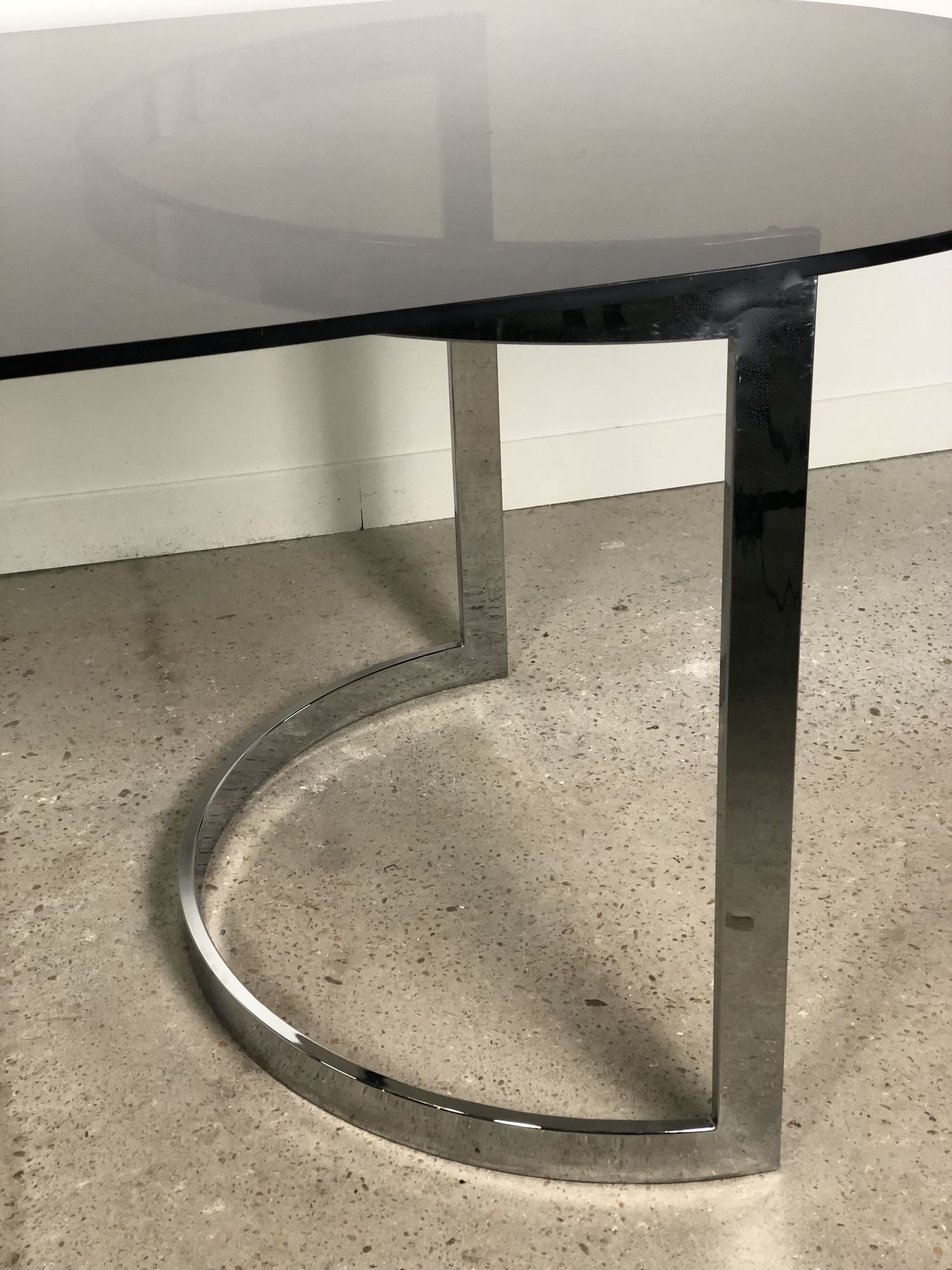 Oval table design hemicylindrical 70's in the taste of Paul Le Geard