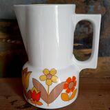 Pretty Vintage floral decor pitcher very 70s**Berry creation Le Lourioux