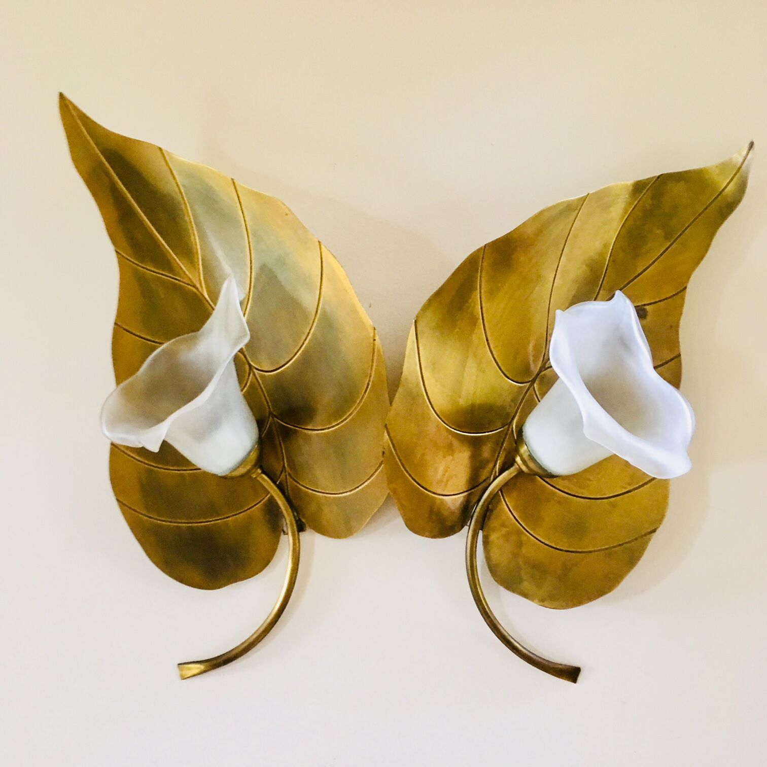 Two wall lamps golden foliage