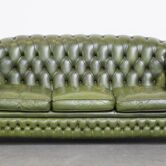 Canapé chesterfield 2,5 places en cuir de vache vert