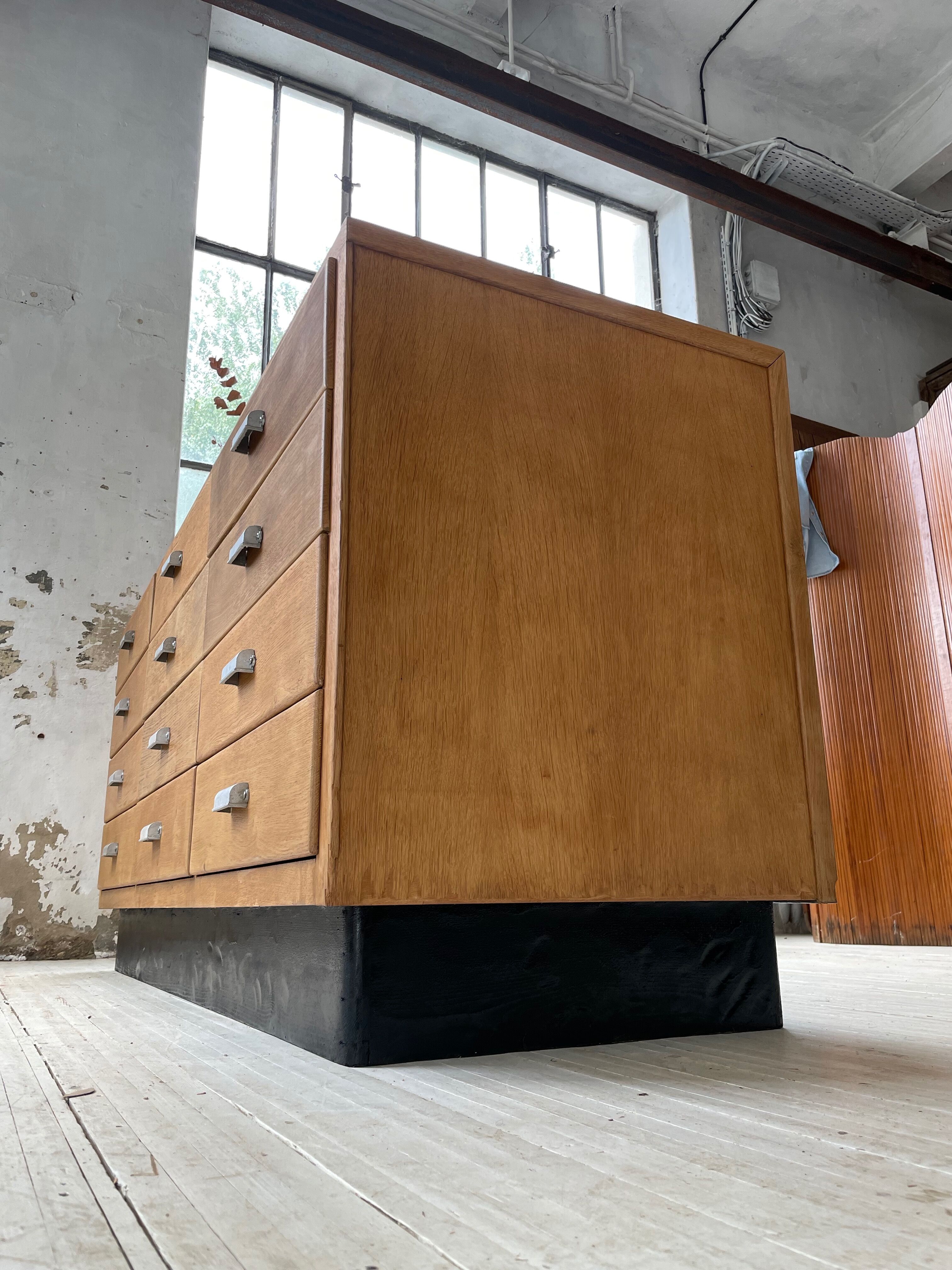 Glass trading post 50s