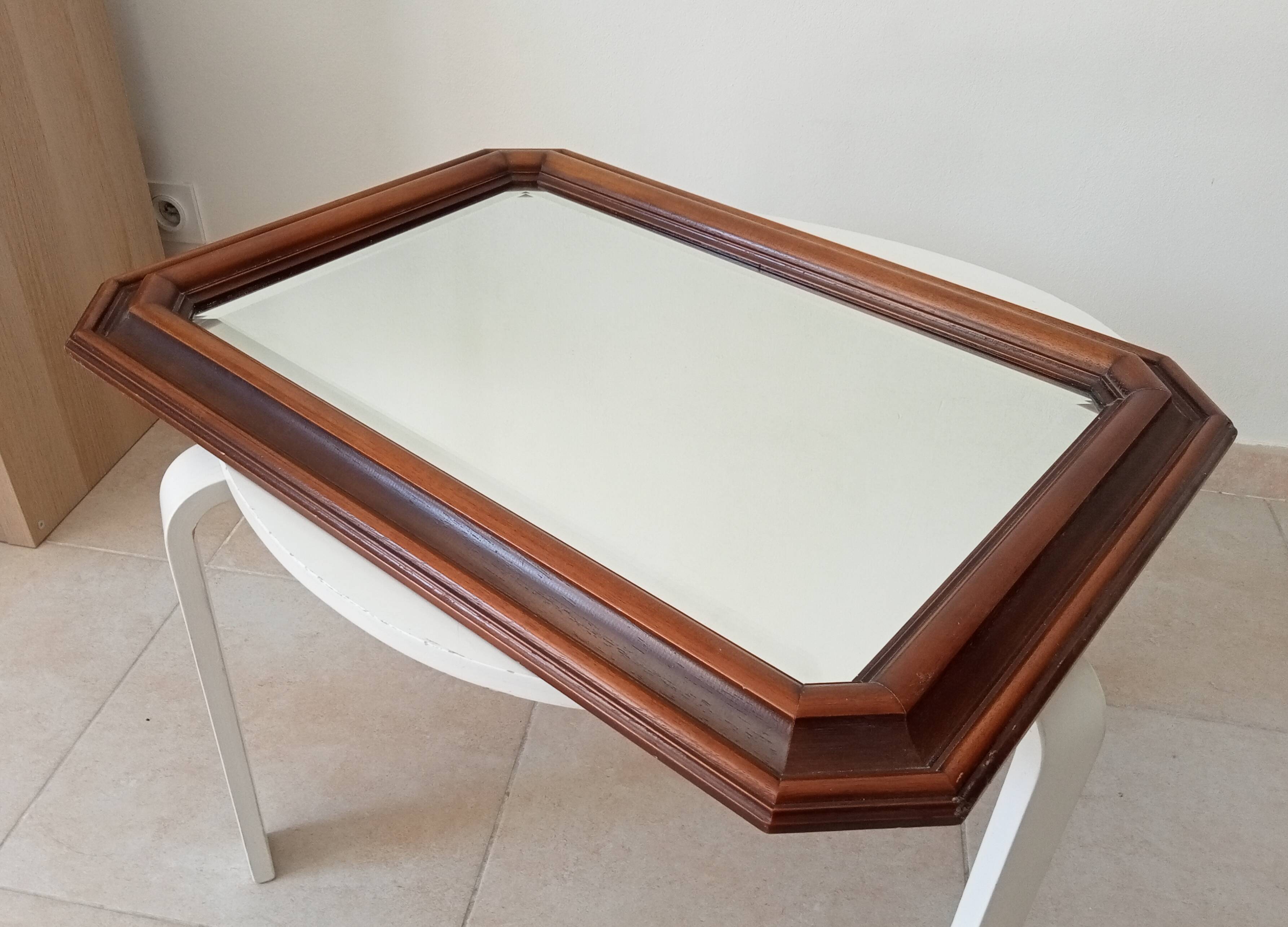Vintage octagonal bevelled mirror from the 1960s.