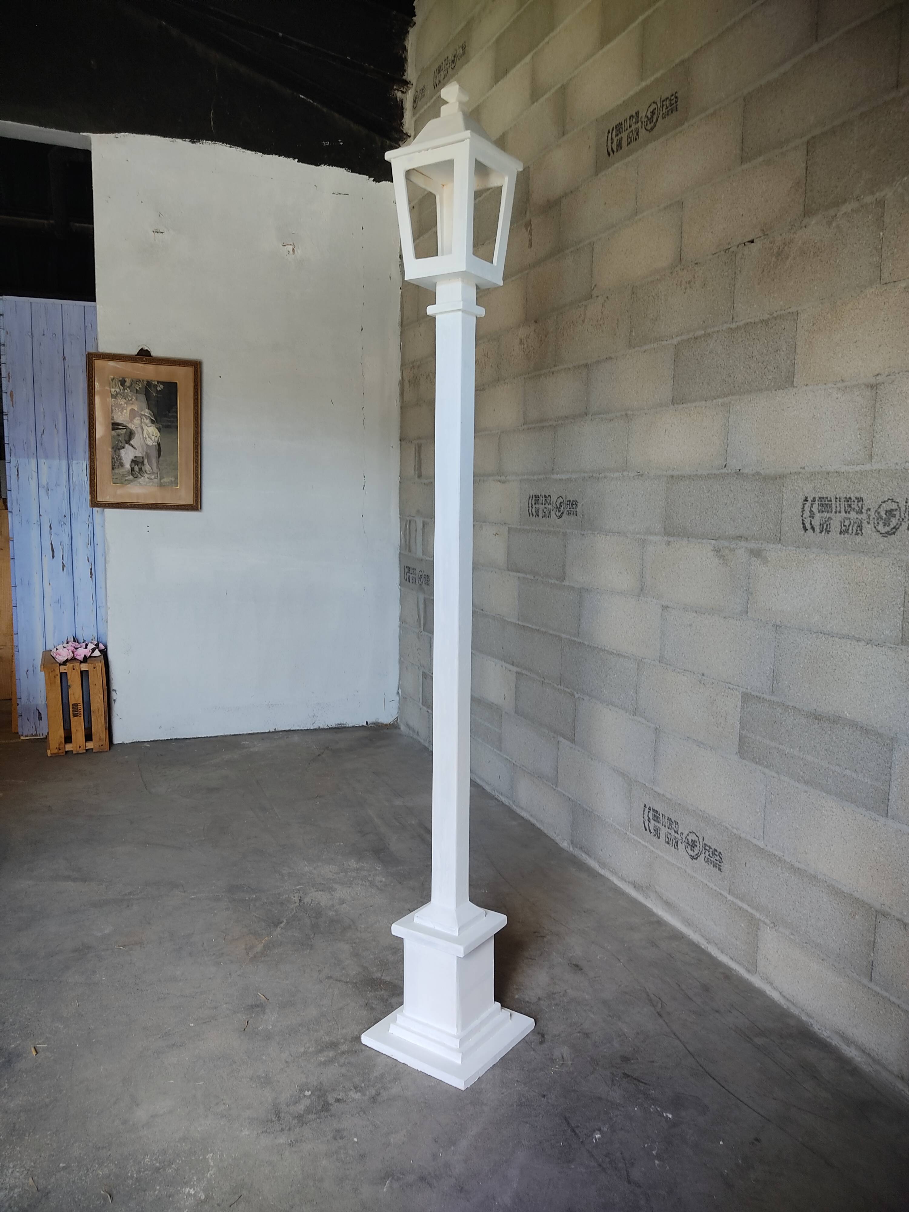 Lampadaire décoratif