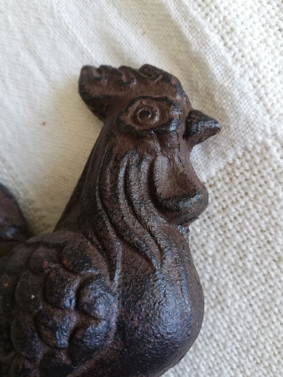 Decorative cast iron rooster bookend