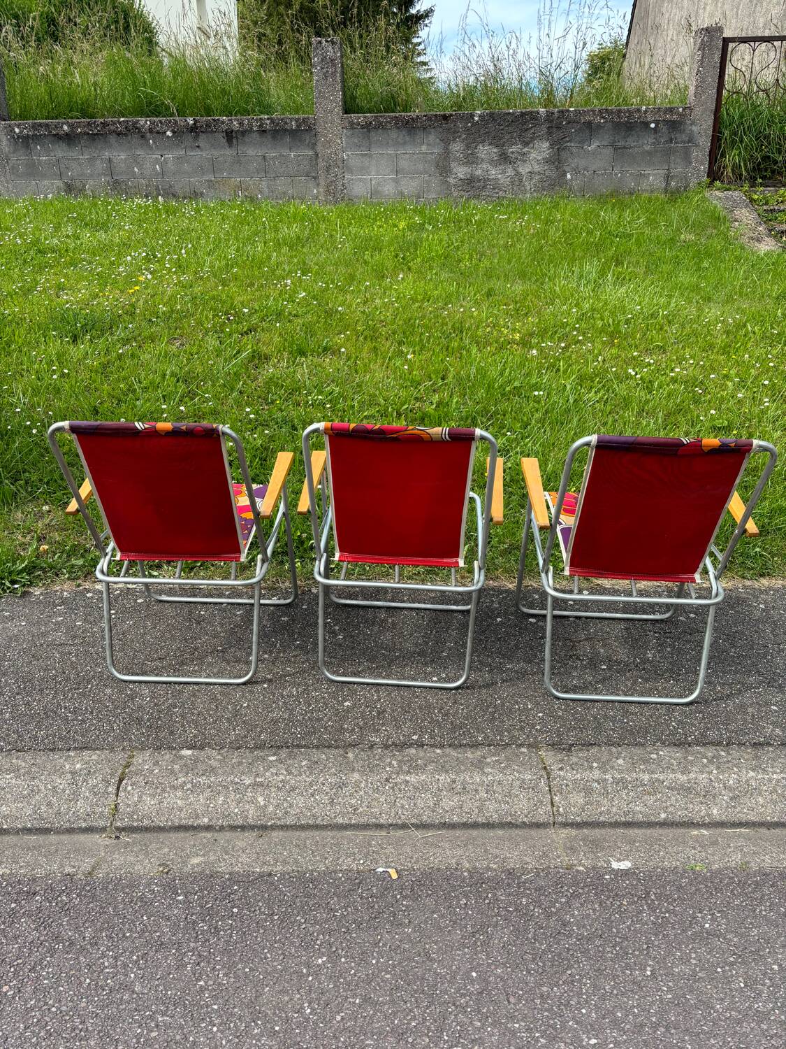 Vintage 70s Flower Power camping chair