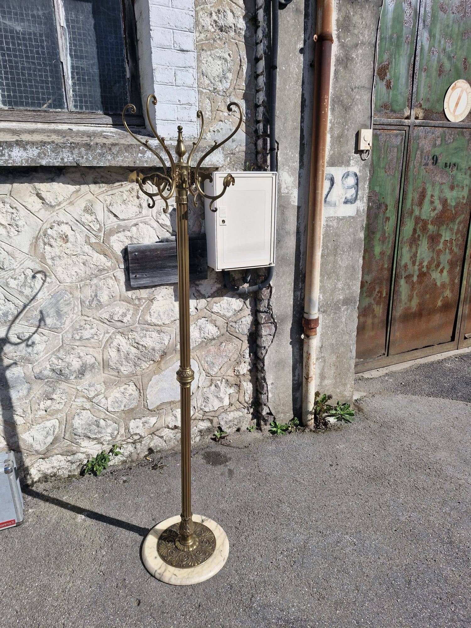Coat rack