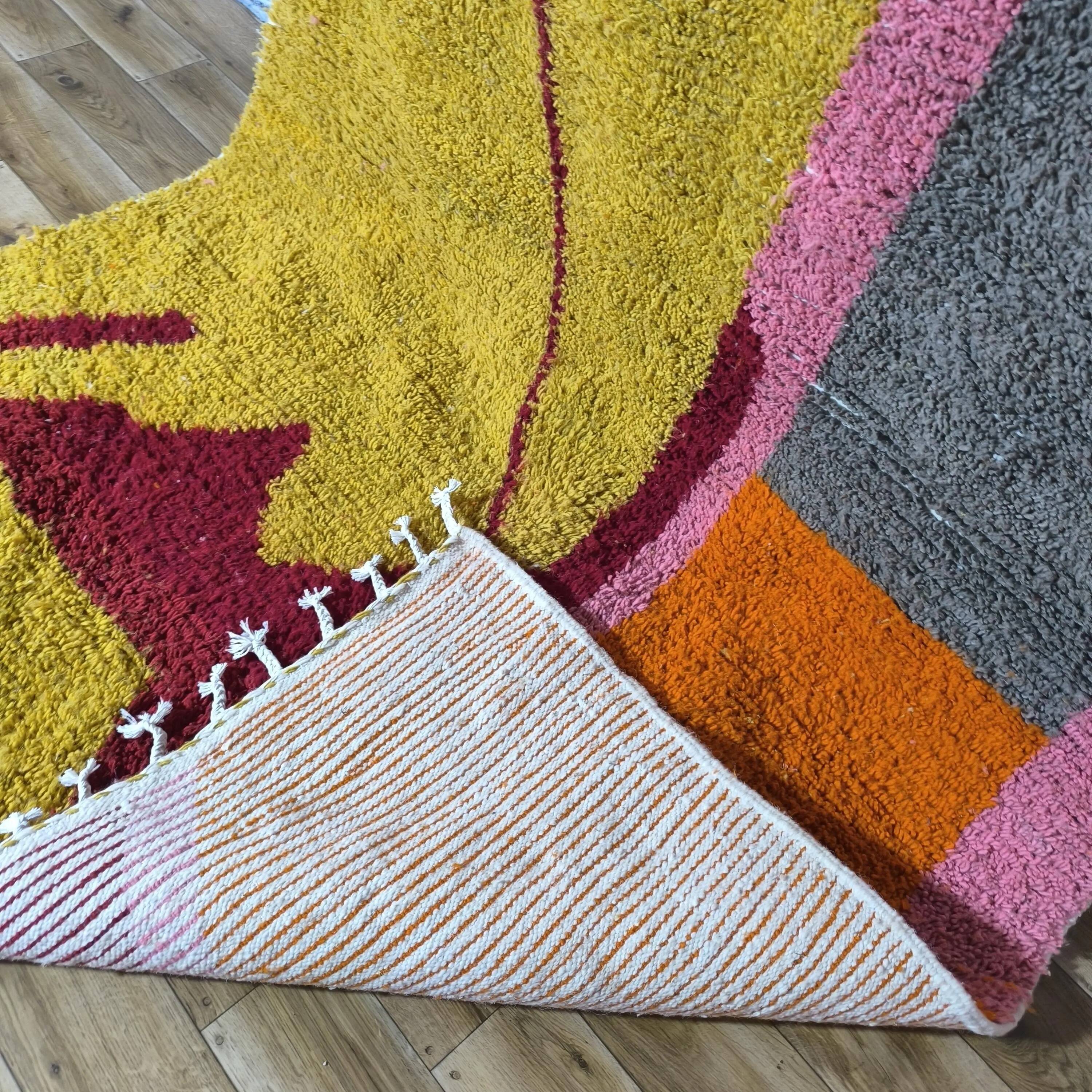 Handmade traditional carpet 250cm x 150cm Moroccan