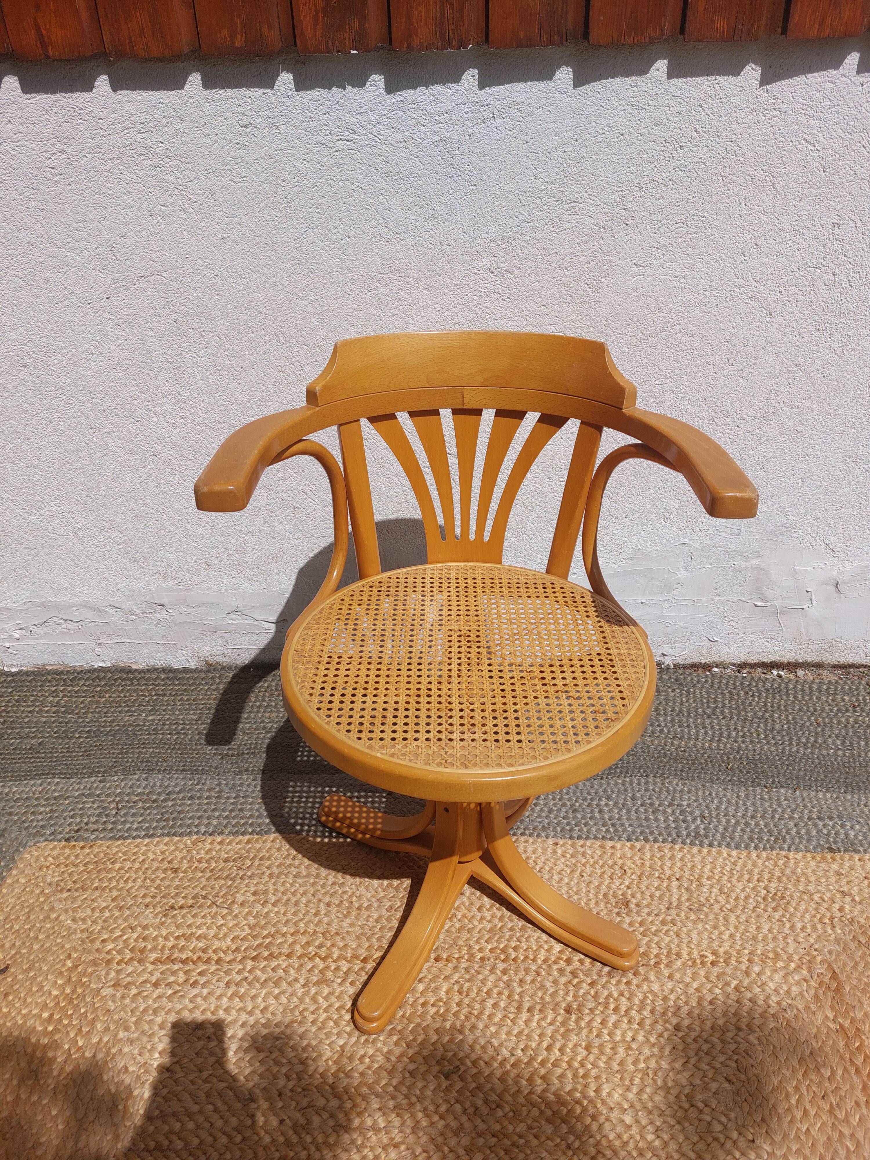 fauteuil tournant bois et cannage, vintage