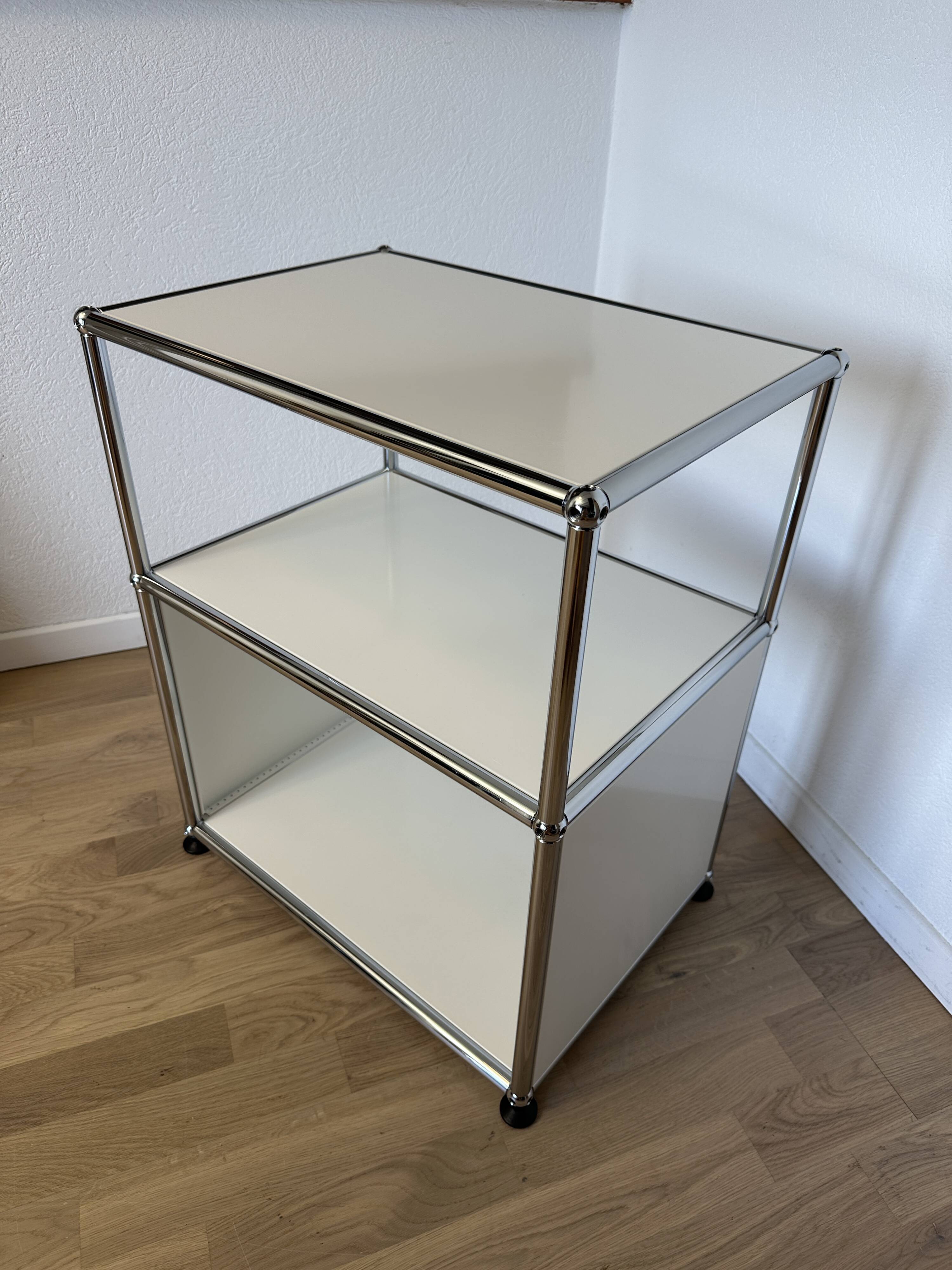 Table d’appoint USM Haller en Blanc Pur