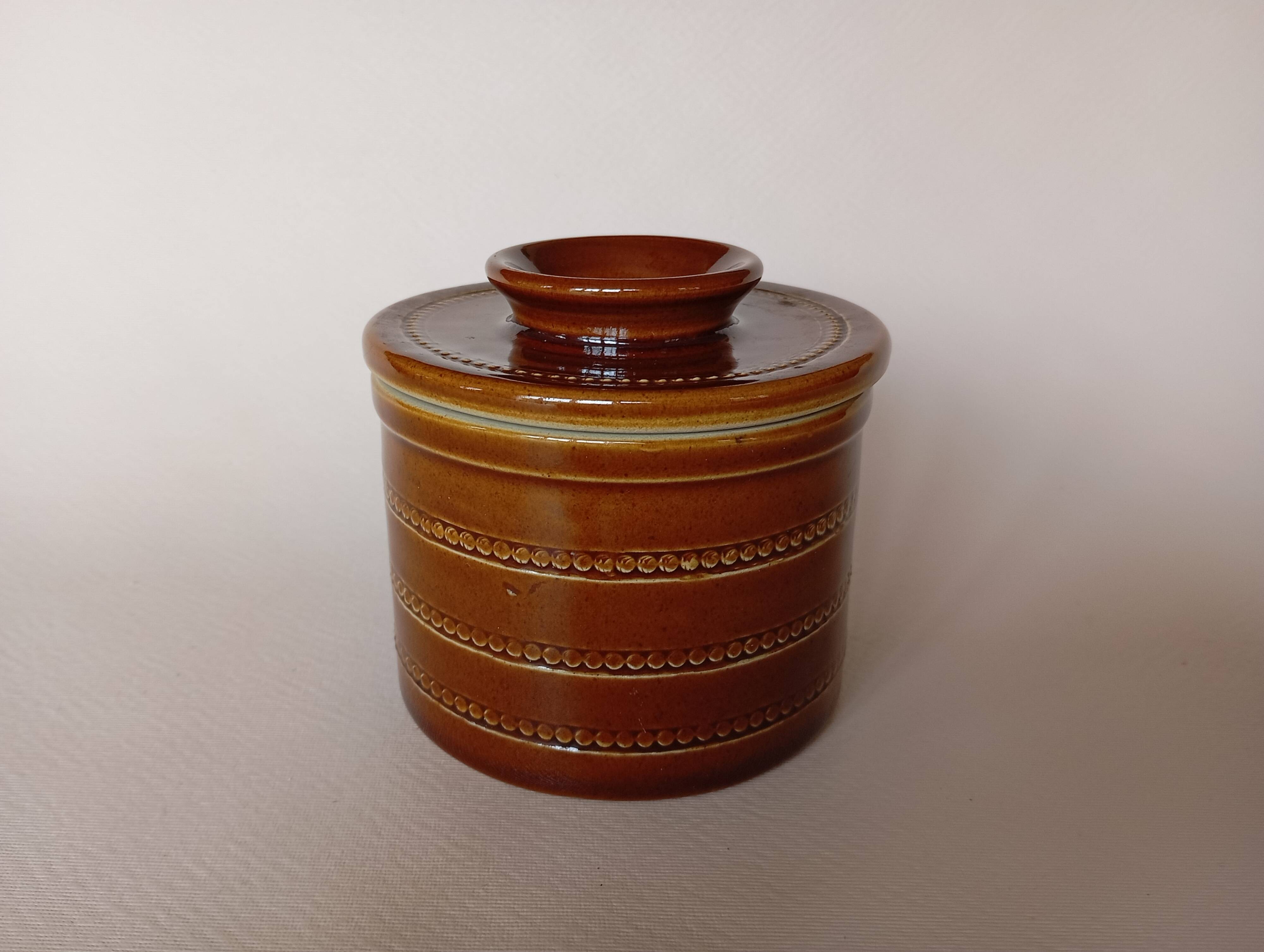 Berry sandstone water butter dish