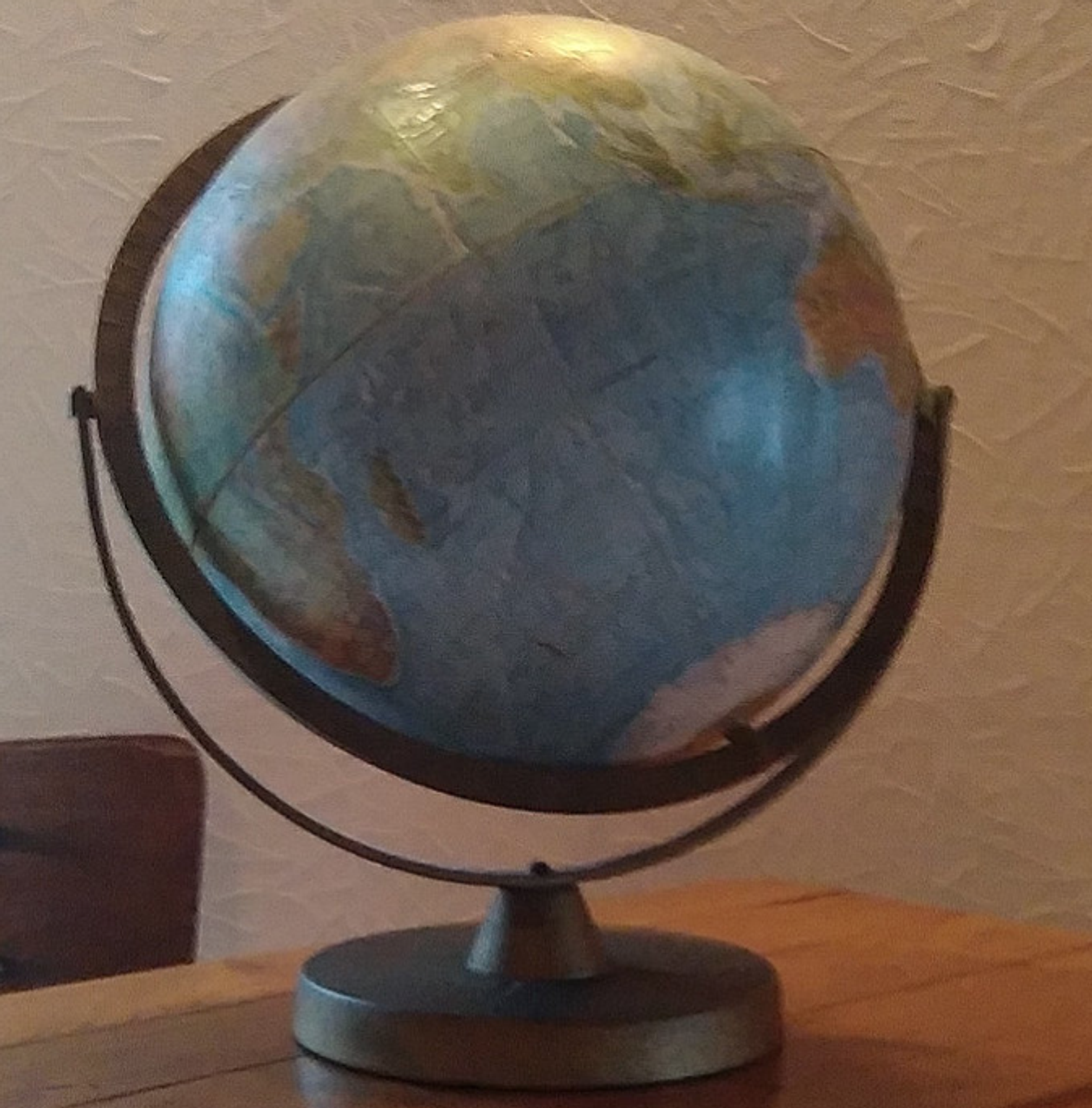 Terrestrial globe