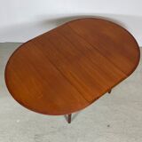 Danish round extending dining table in teak 1960s
