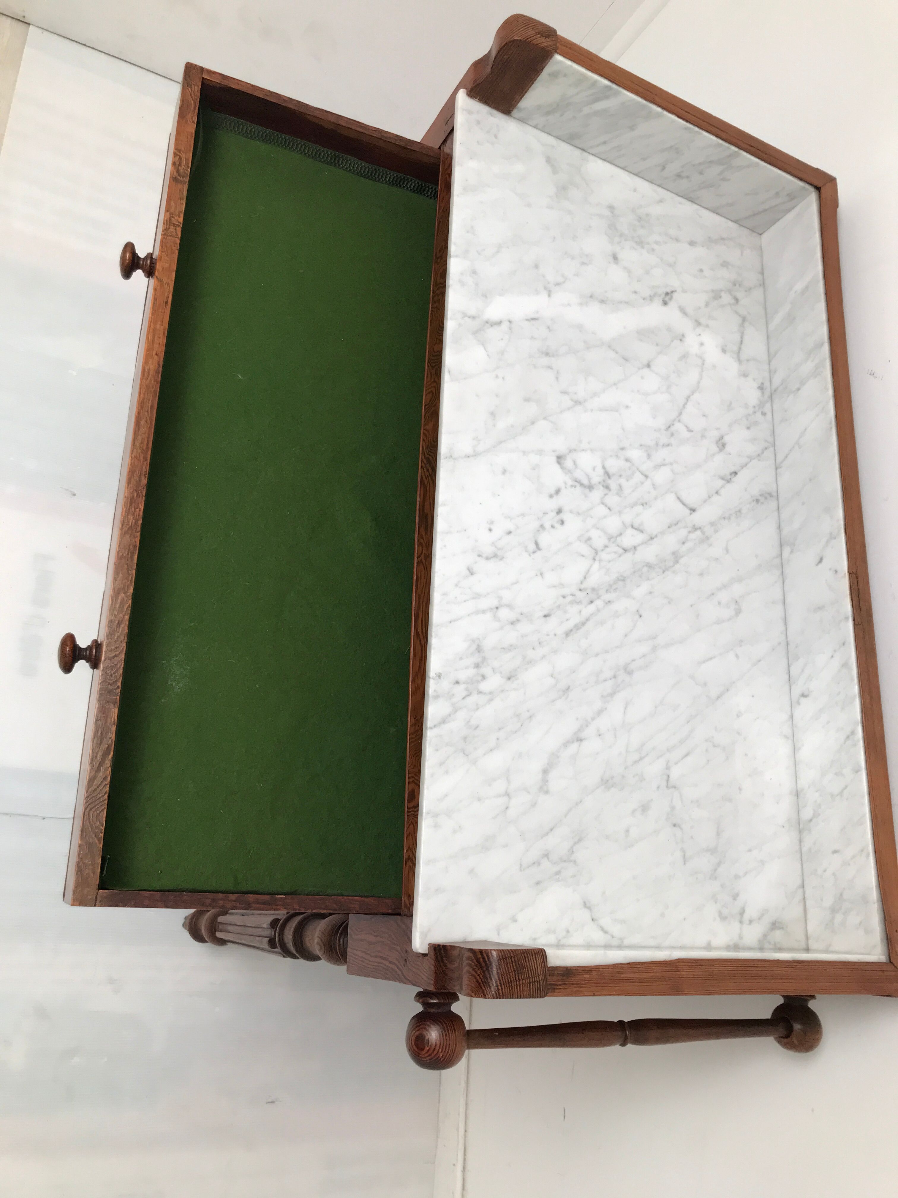 Dressing table toiletry table 50s-60s