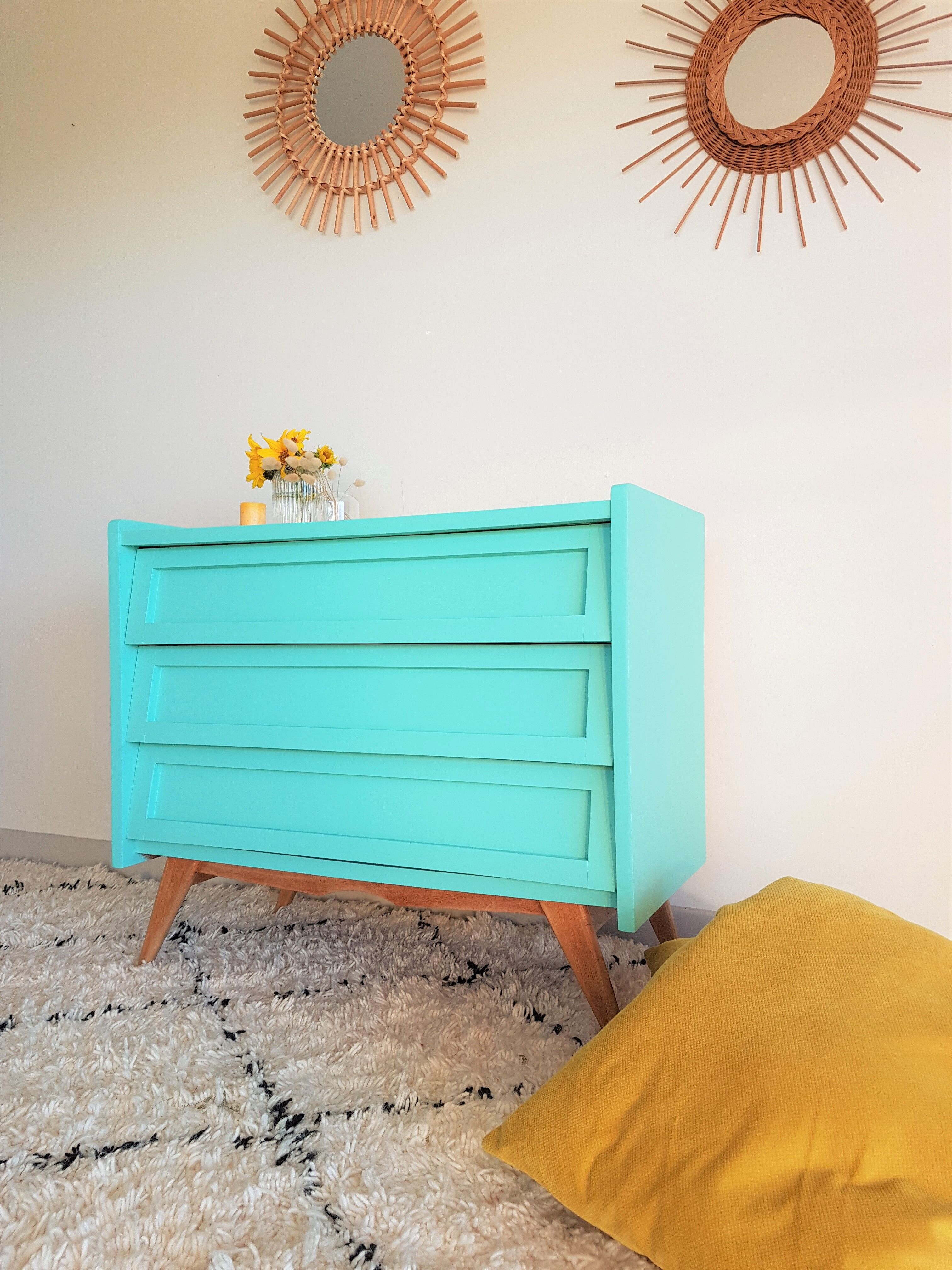 Vintage 60s chest of drawers