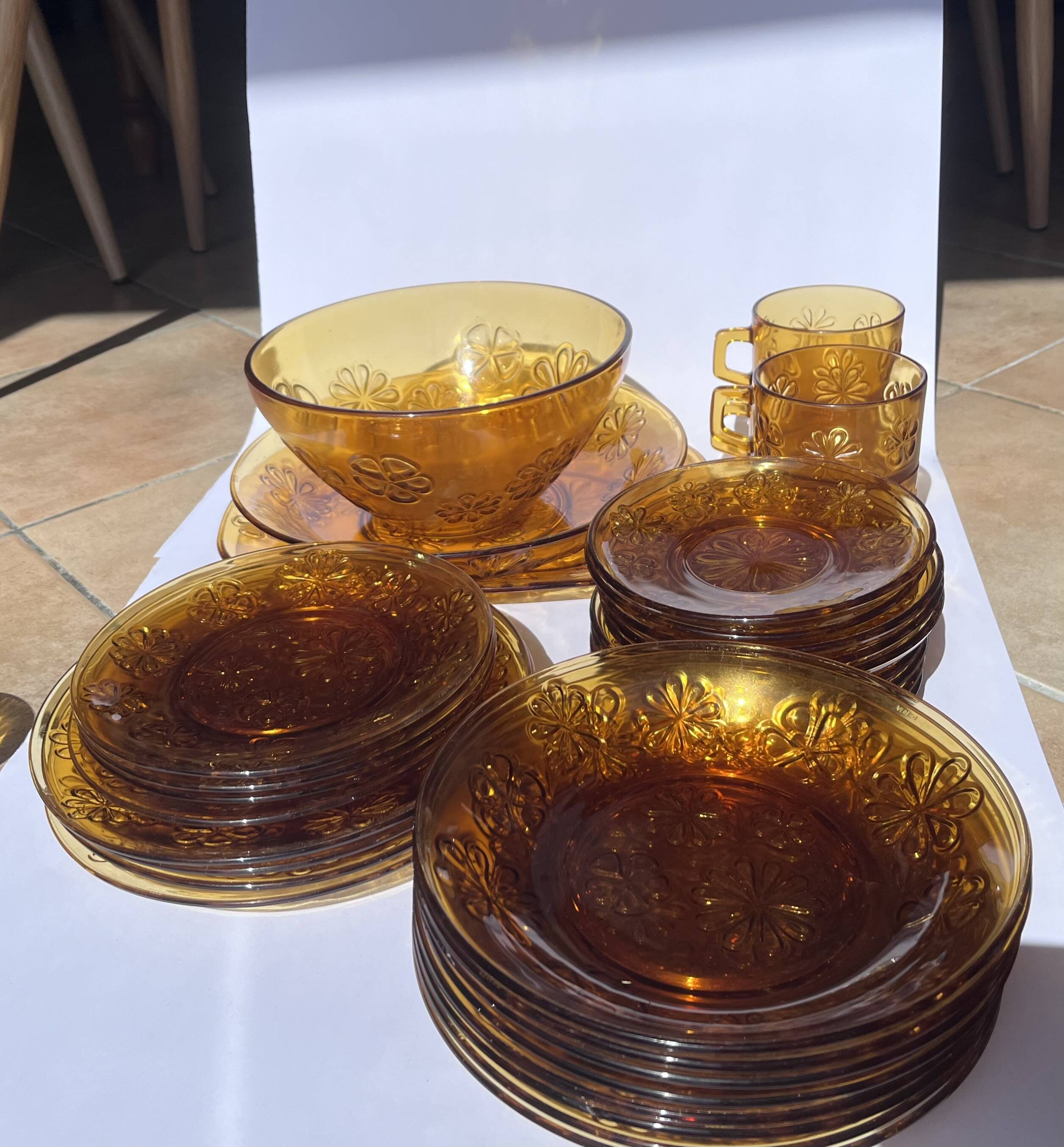 Vereco tableware (Daisy model) smoked glass