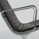 Chaise longue noire en aluminium Herman Miller Original Eames EA316 « Ribbed »