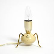 Lampe de table trépied en laiton, milieu du siècle moderne.