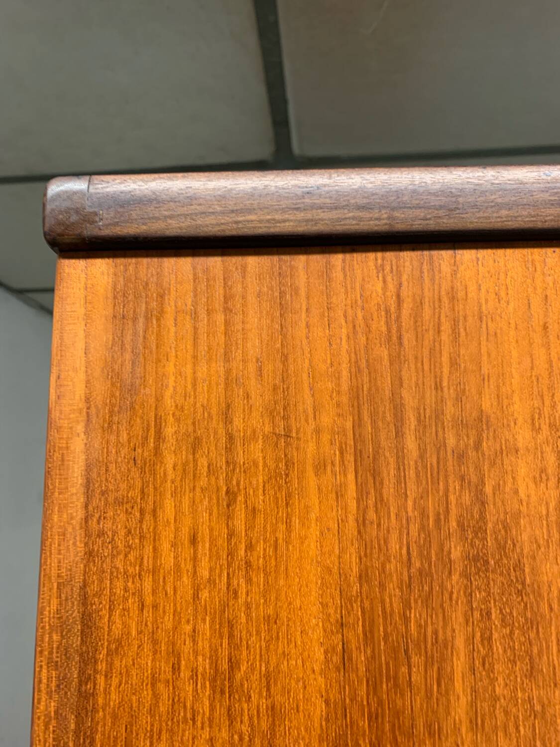 Armoire scandinave vintage en teck