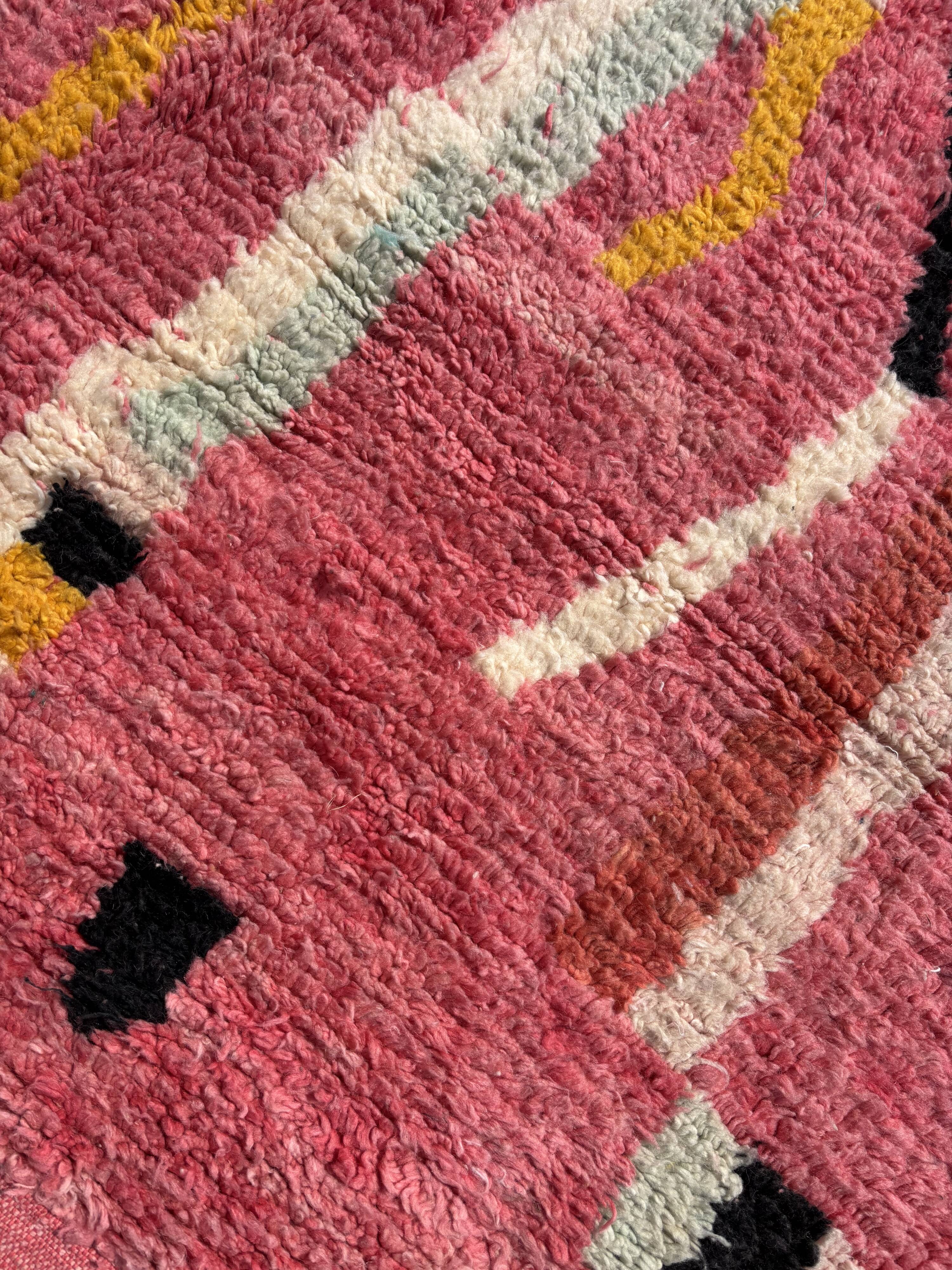 Vintage Boujad wool rug – 160 x 260 cm – Handmade in Morocco