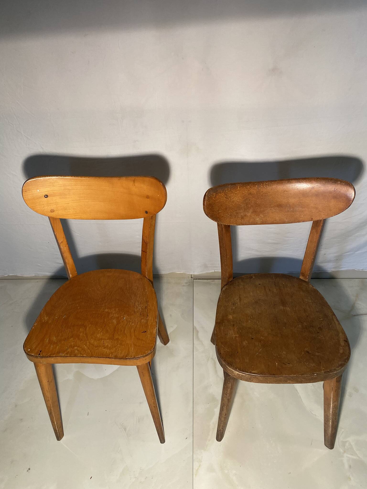Pair of mismatched vintage chairs - 50s minimalist design