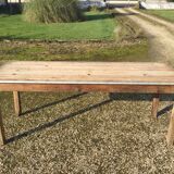 Farm table