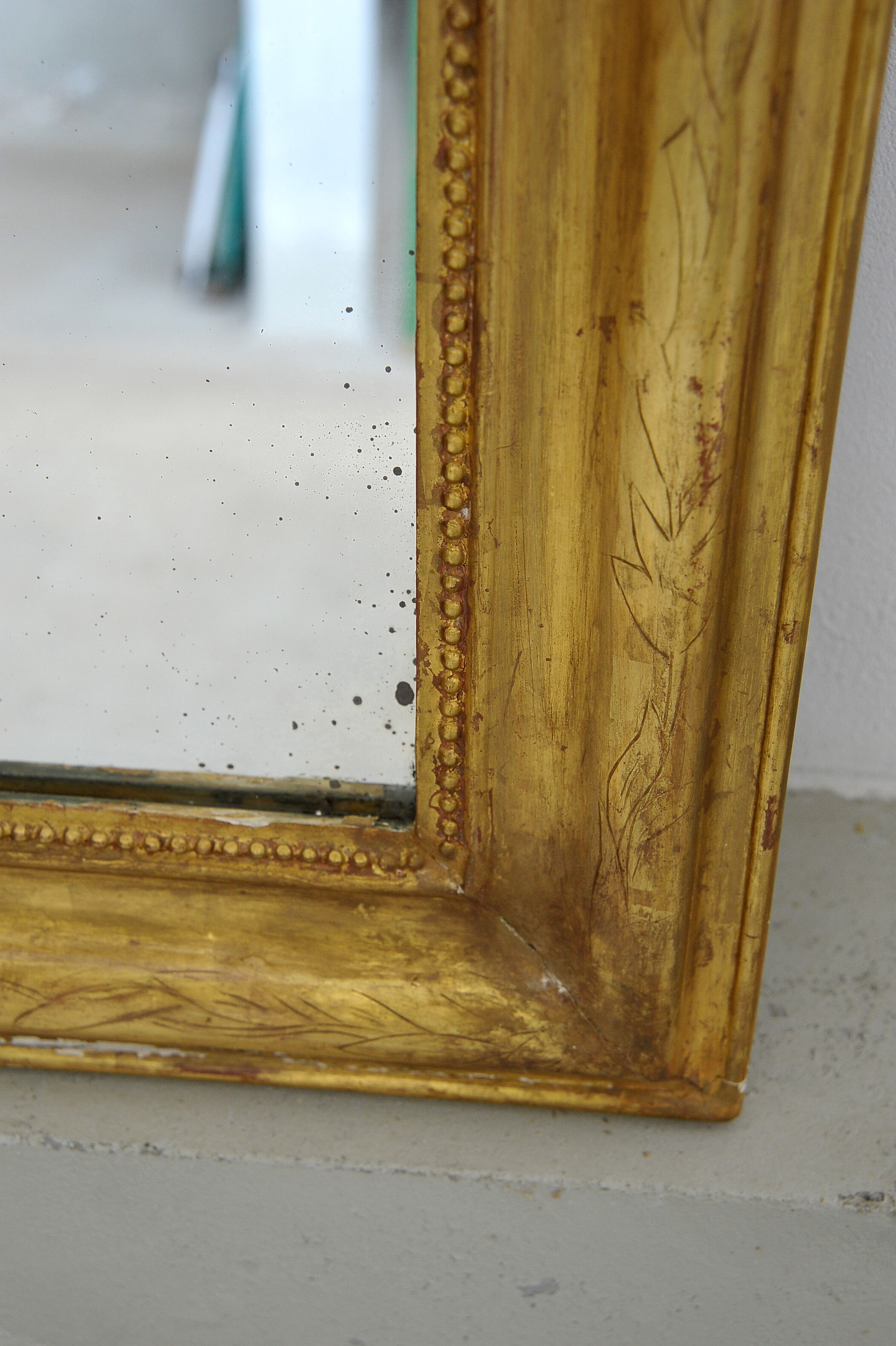 Mirror Louis Philippe gilded with gold leaf 78x105cm