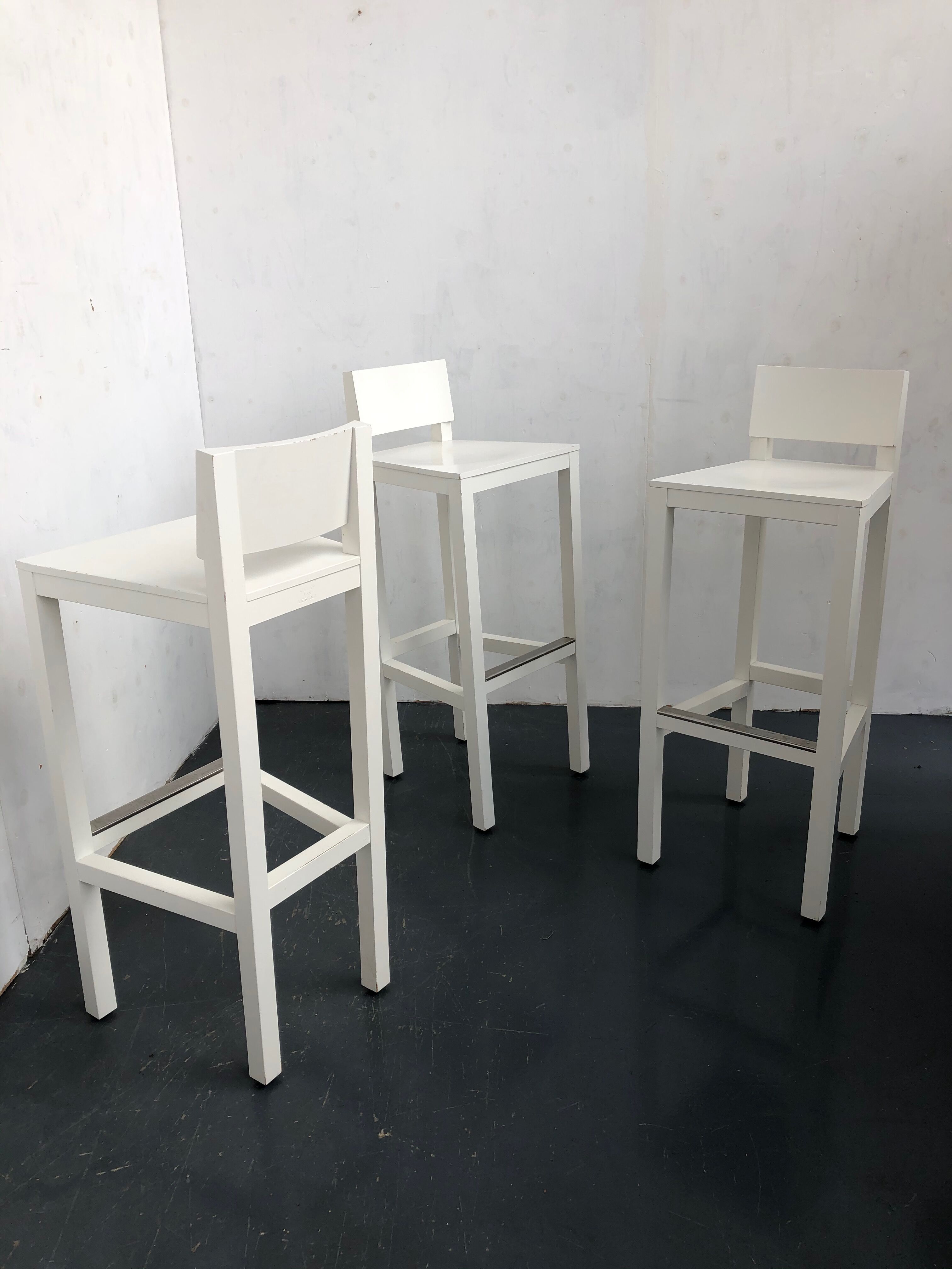 Lensvelt AVL Shaker 3 bar stools design Atelier van Lieshout