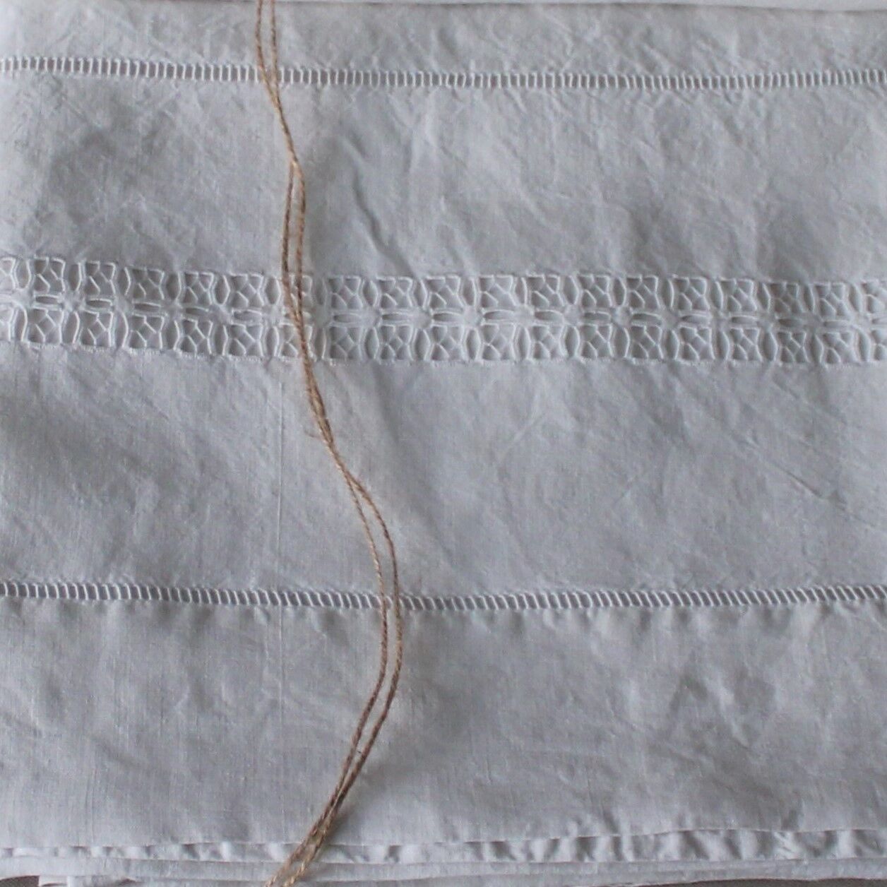 SHEET former in LIN early twentieth embroidered hand