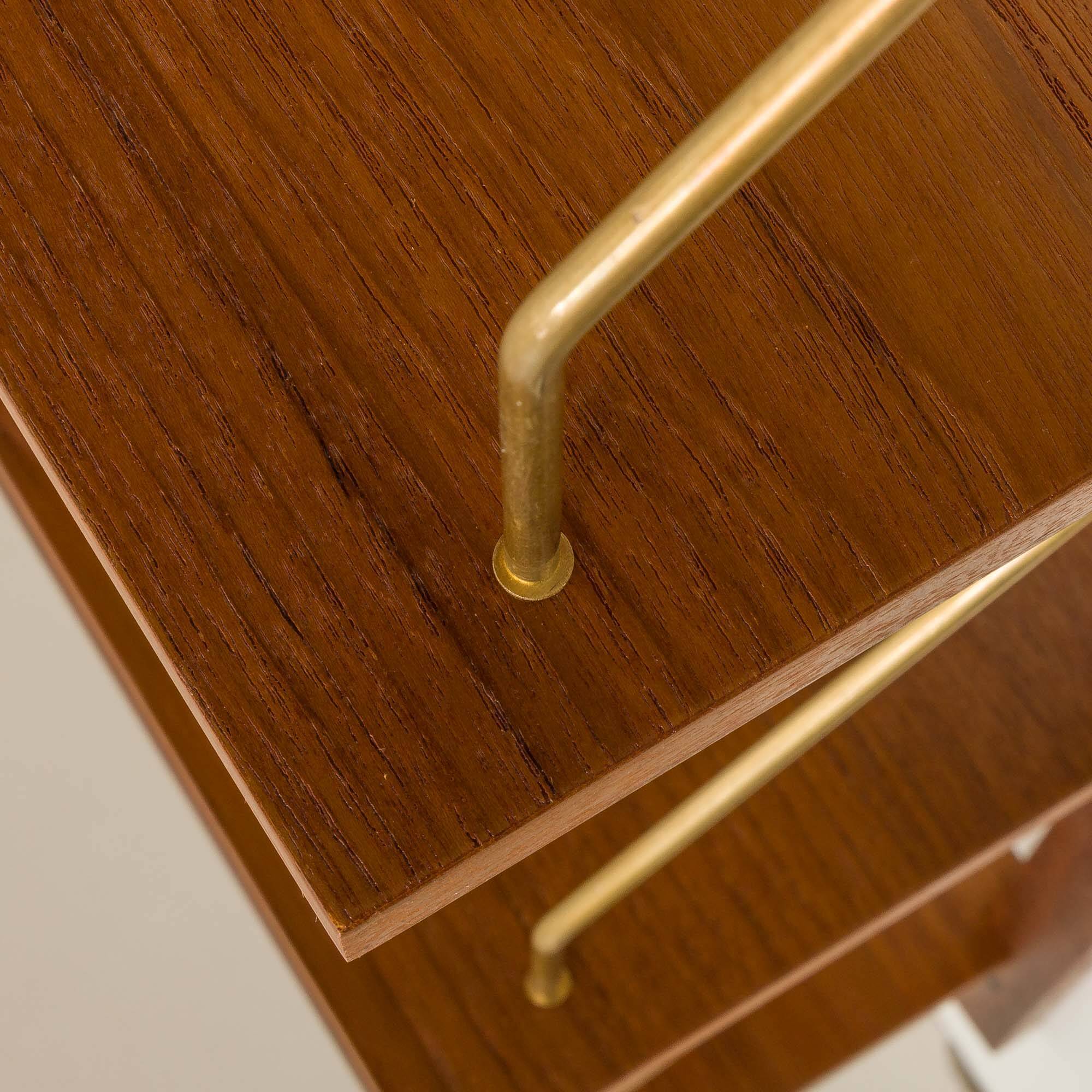 Danish mid century modern renovated  teak shelving unit 1960s