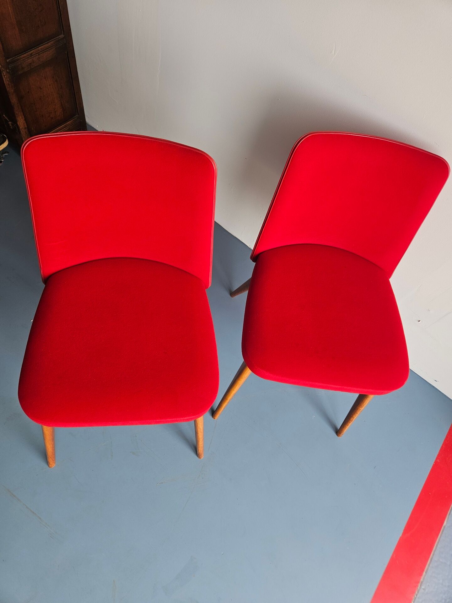 2 Scandinavian chairs