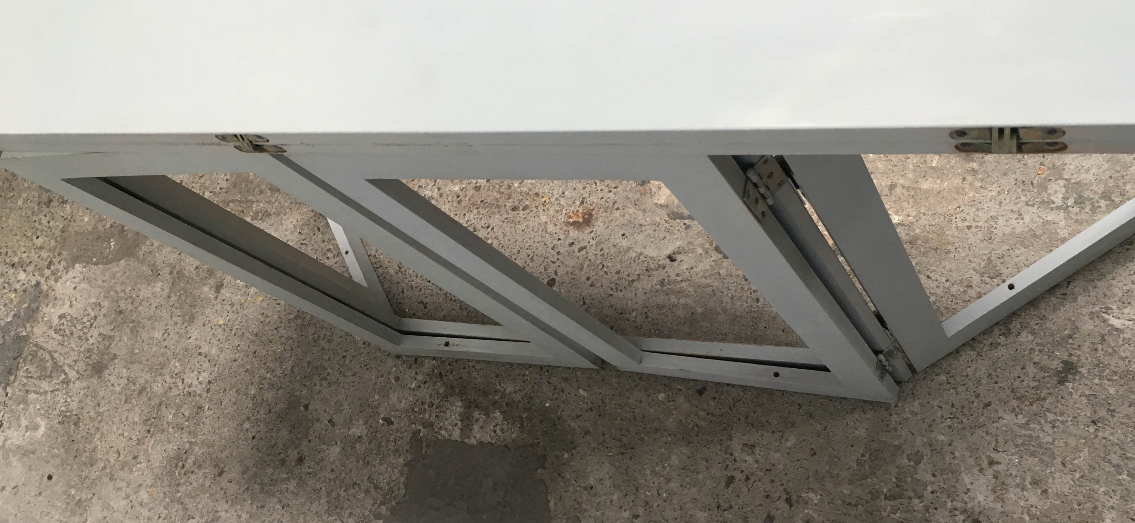 Desk or foldable console table