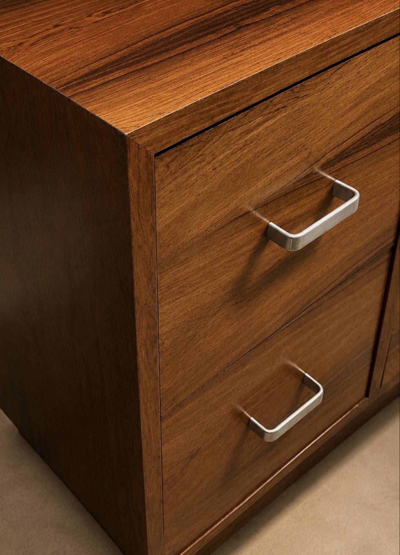 Rio rosewood commode, Swiss, circa 1970.