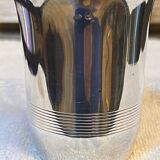 Solid silver cup with circular motif