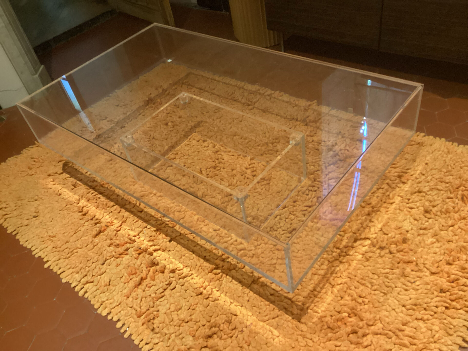 Table basse  Plexiglass et verre