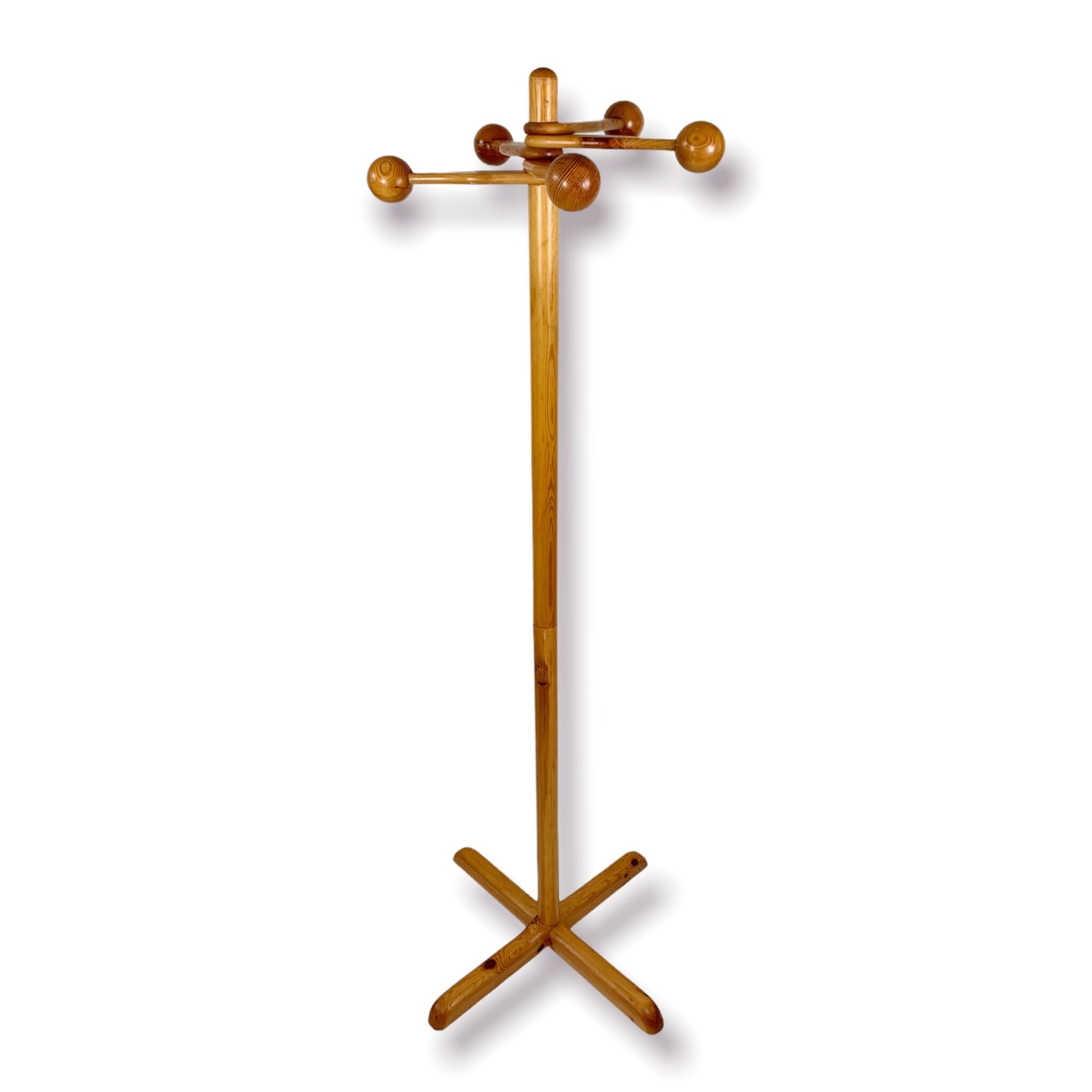 Scandinavian coat rack in vintage pine satellite design