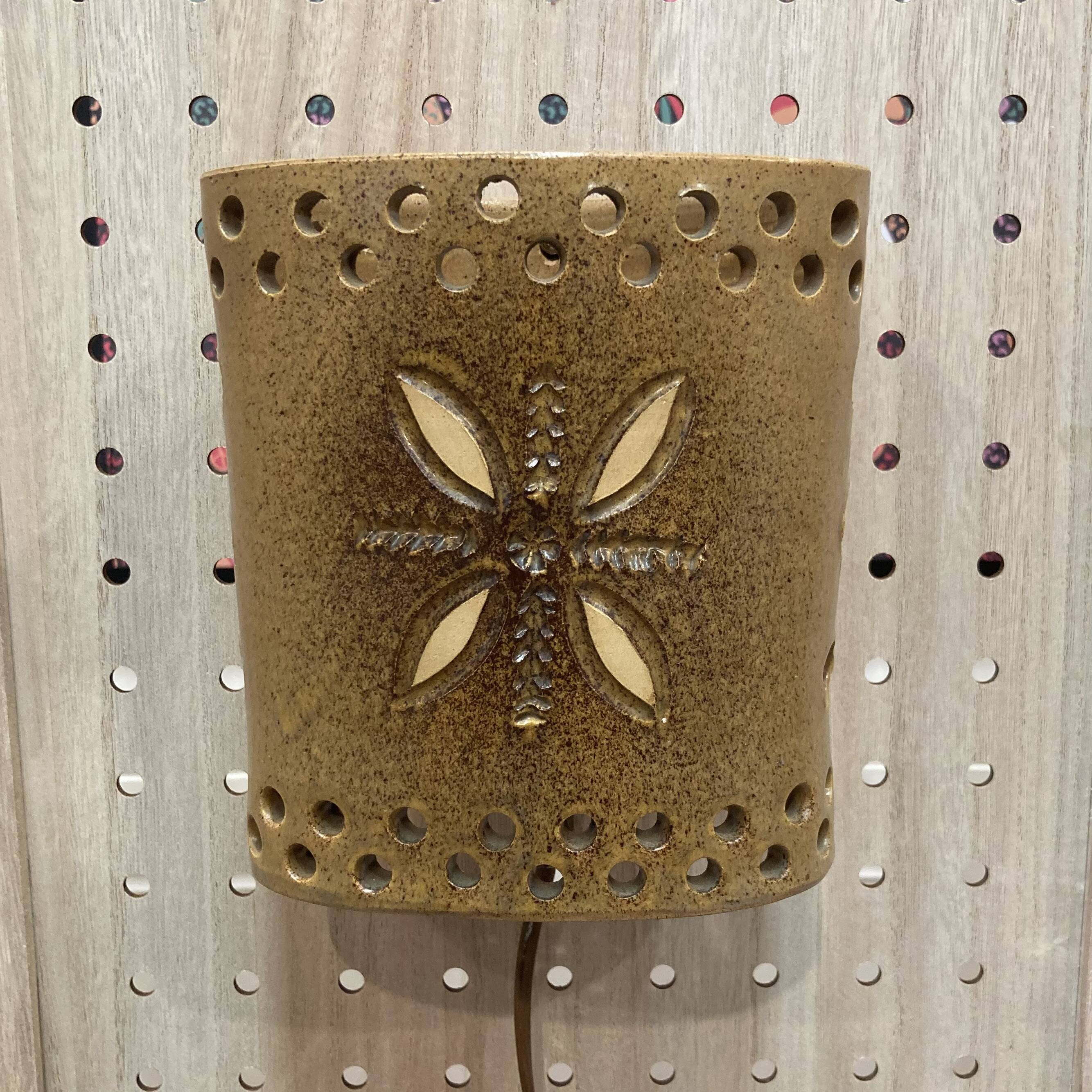 Ceramic wall light Design 1950.