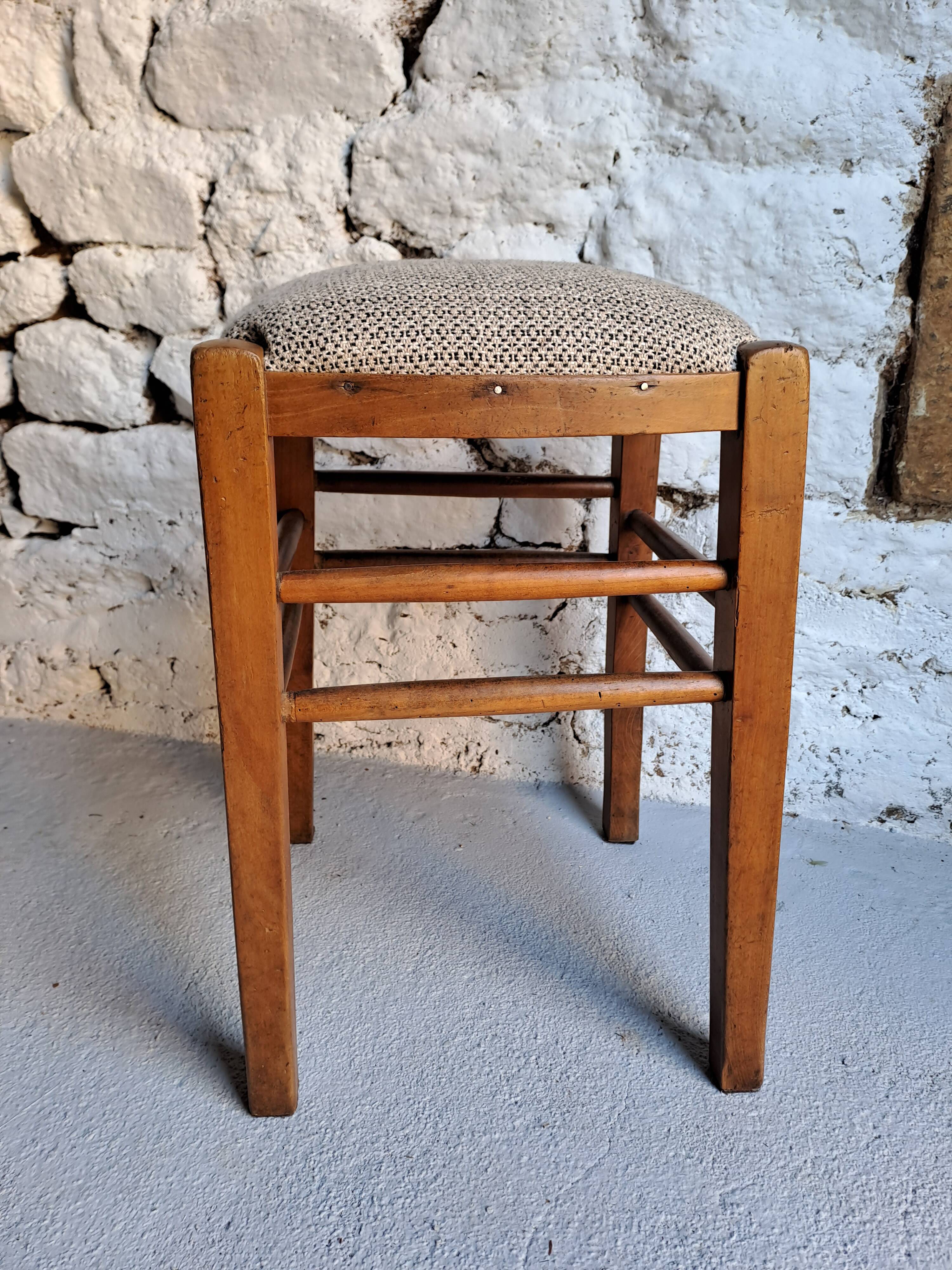 Country stool