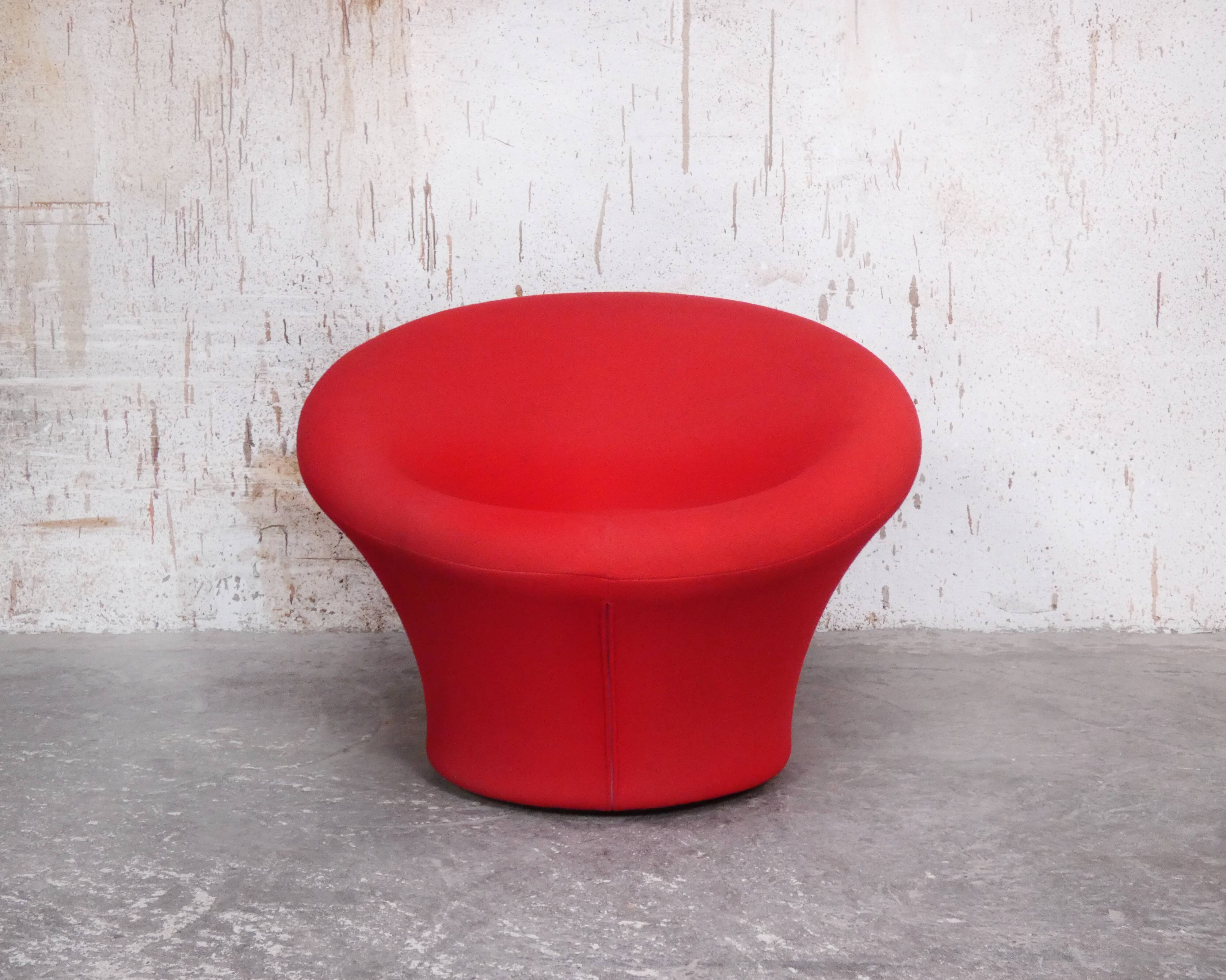 Artifort model F560 - mushroom chair
