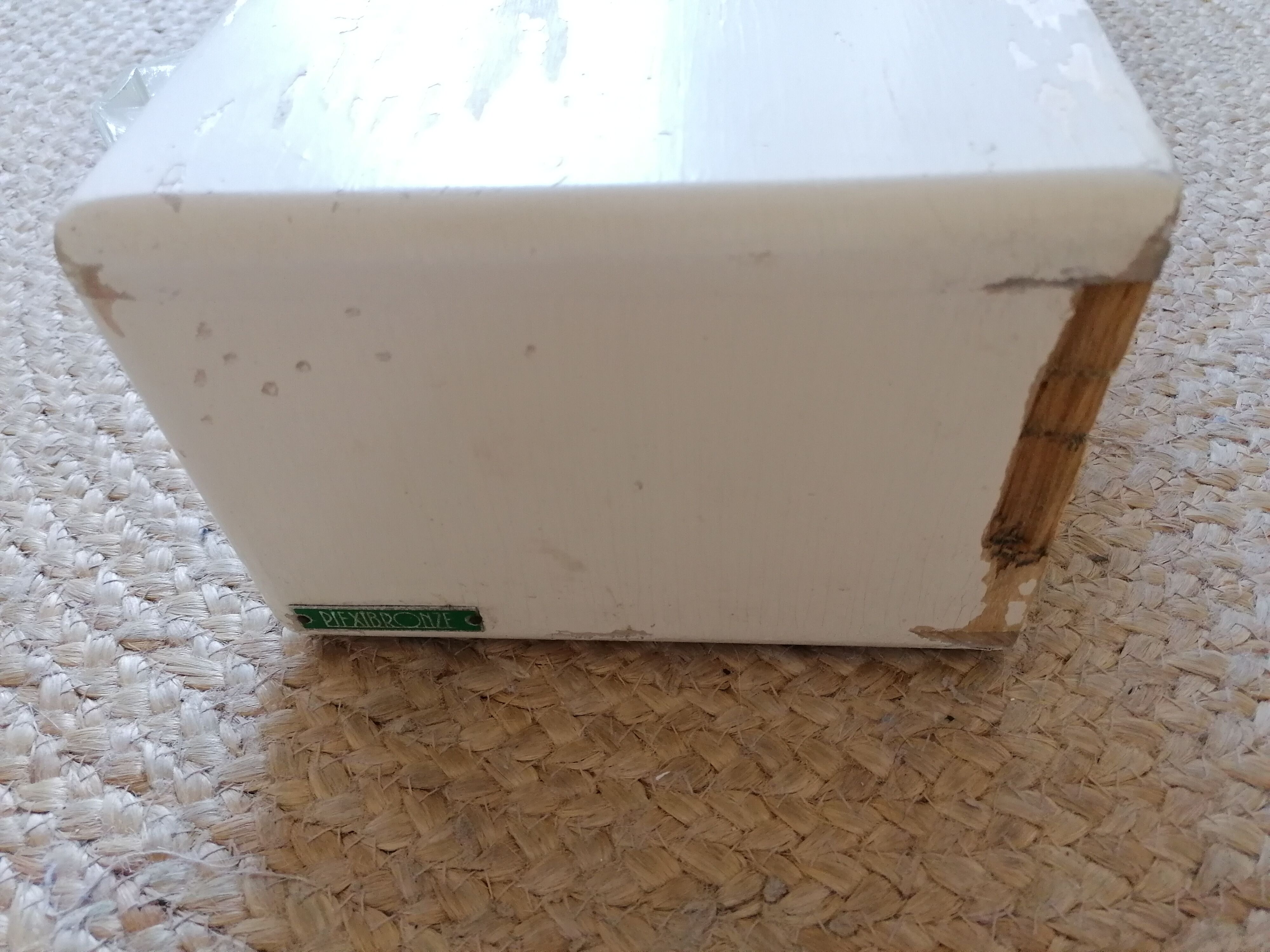 Storage with drawers to lay or fix "Plexibronze"