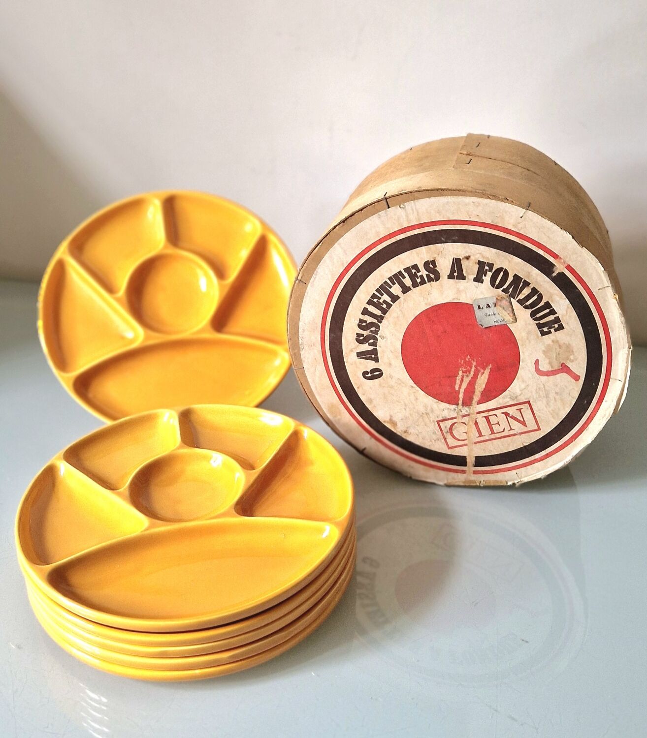 Fondue set in Gien earthenware