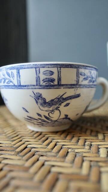 Set of 2 Gien breakfast cups/bowls – Blue Bird decor