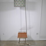 Smooth floor lamp magazine holder