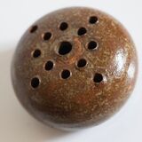 Pique flowers in stoneware signed Guy Baudat