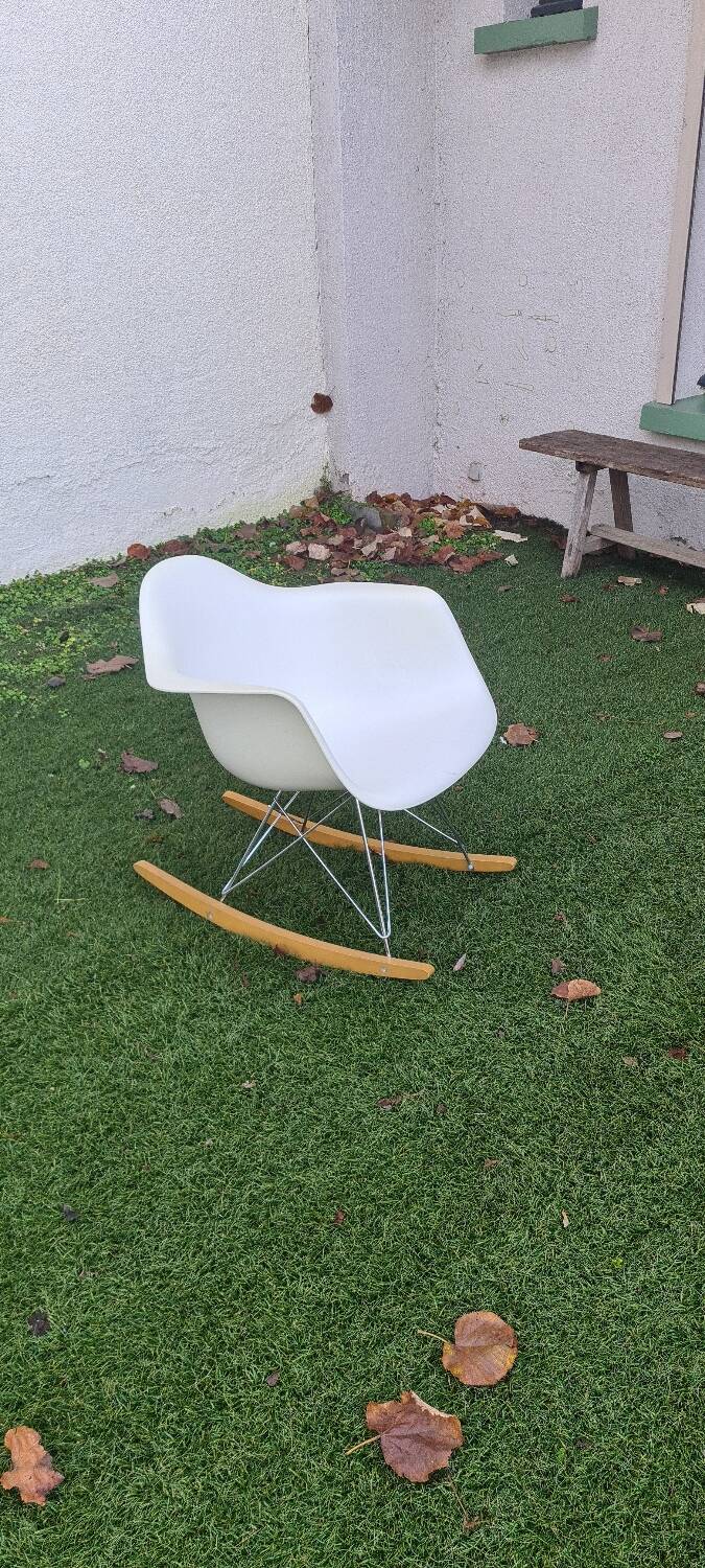 Rocking chair De Charles et Ray Eams ed vitra