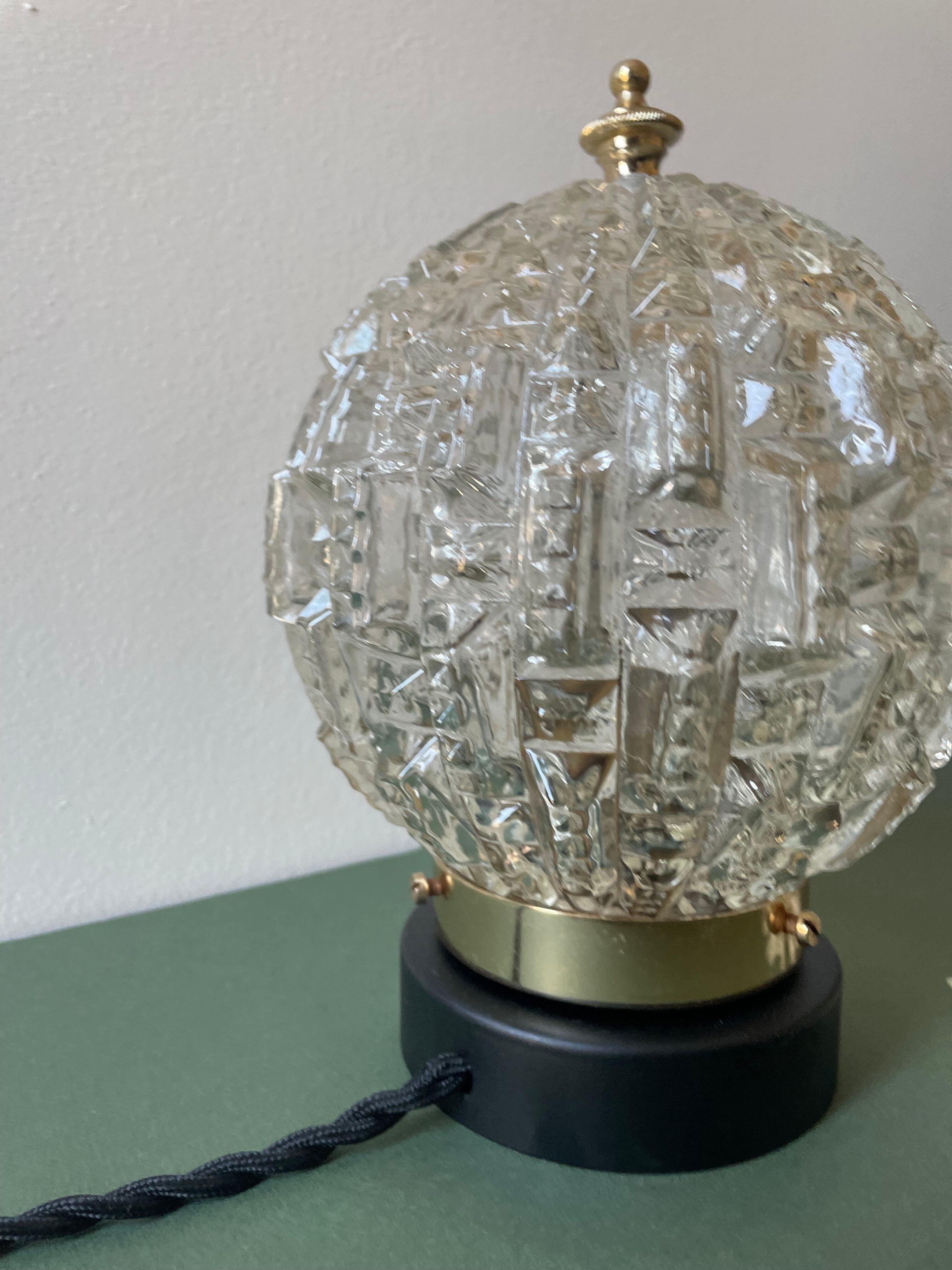 Vintage table lamp - transparent glass globe