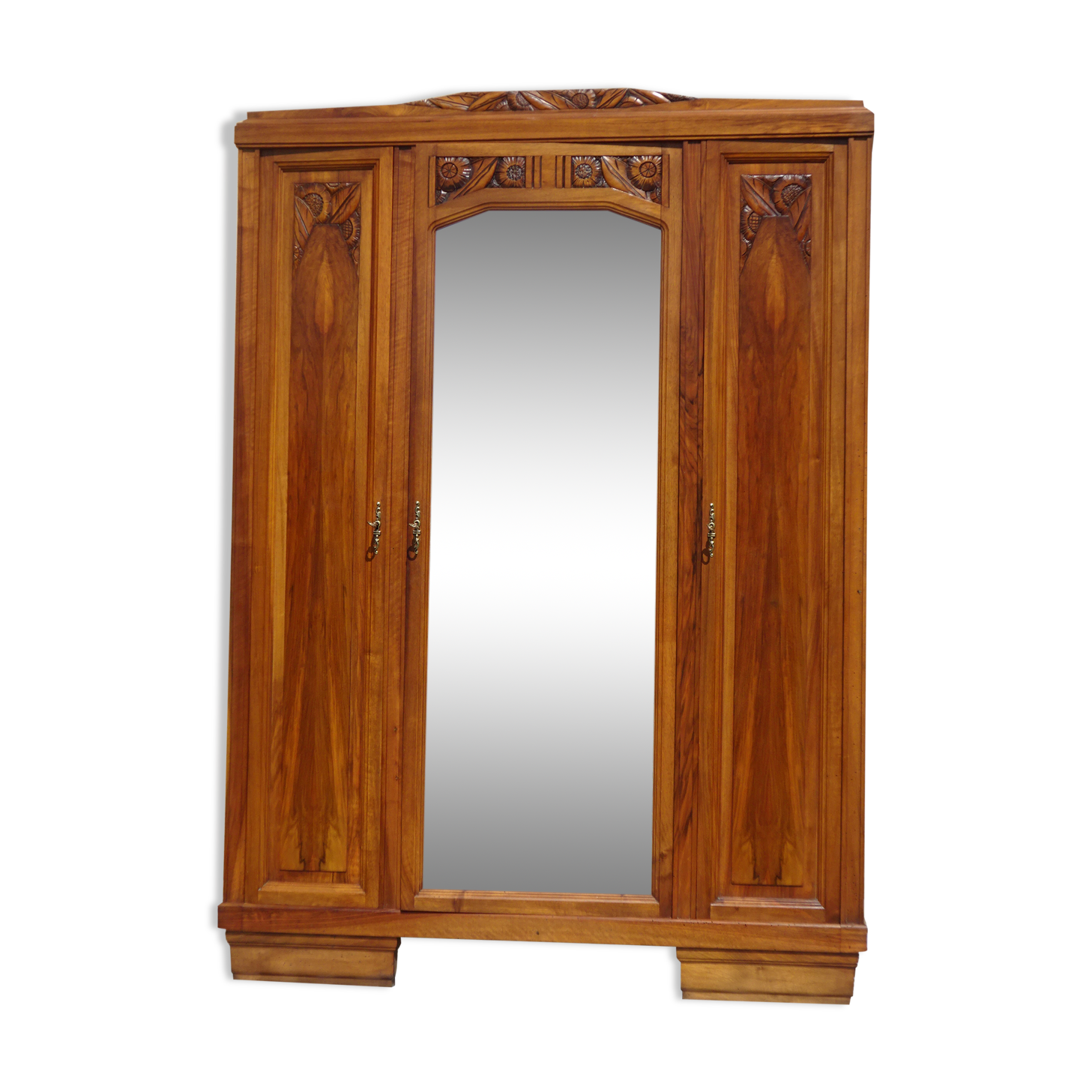 3-door walnut cabinet and walnut bramble