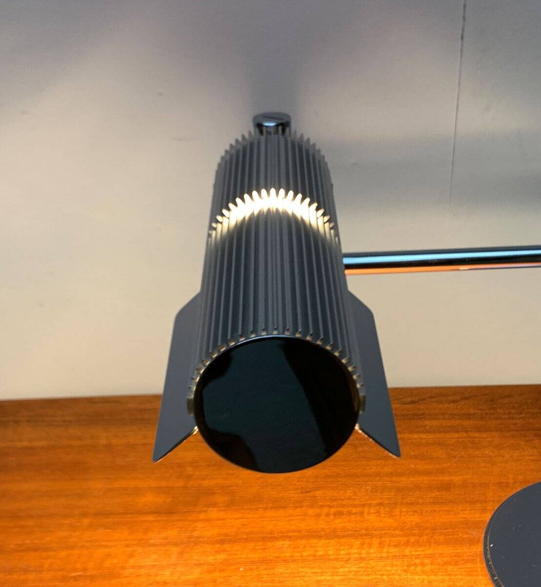 Lampe de table Haloprofil de l'ère spatiale vintage par V. Frauenknecht pour Swisslamps International, années 1970