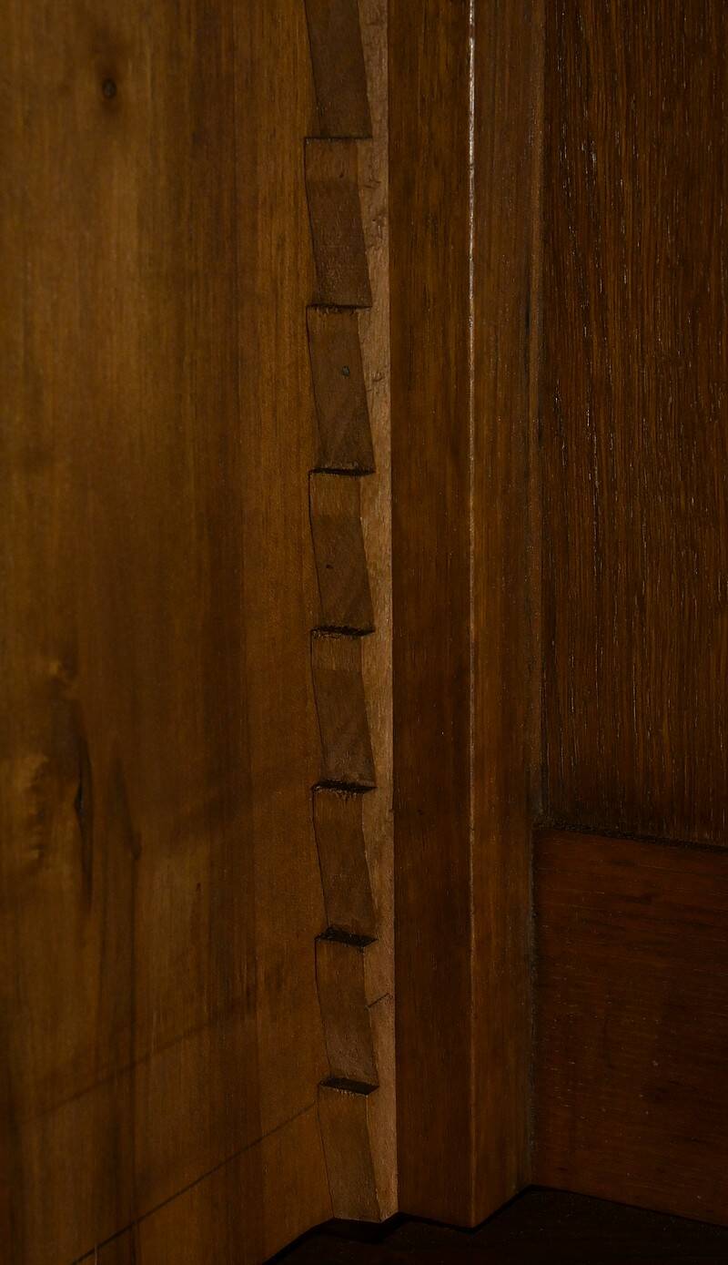 Walnut Display Cabinet, Louis XV Style – Late 19th Century
