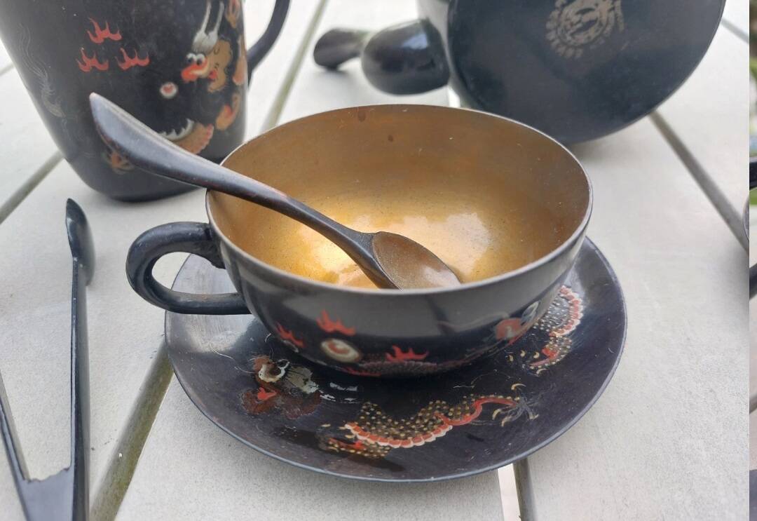 Asian café service