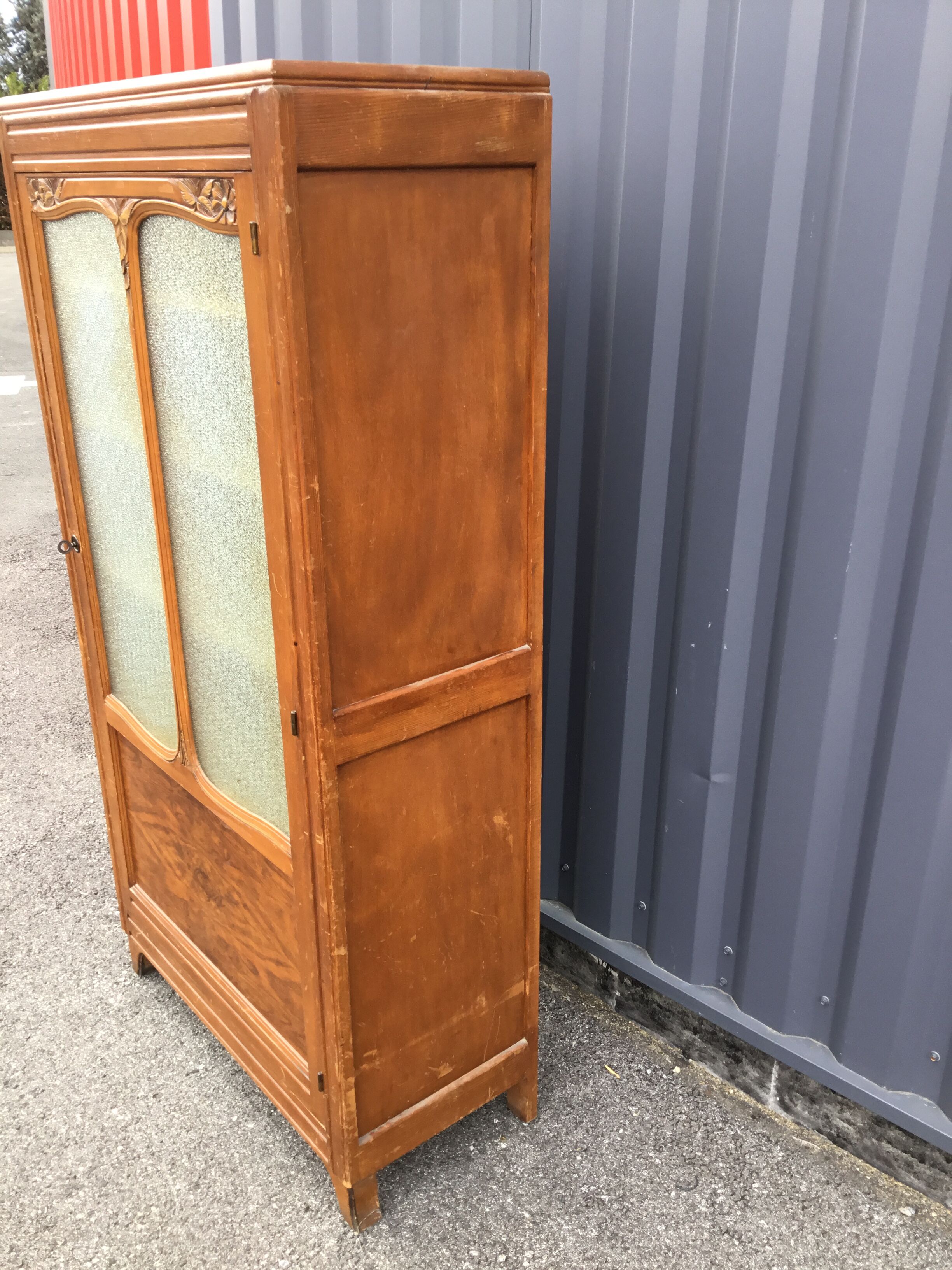 Cabinet glass
